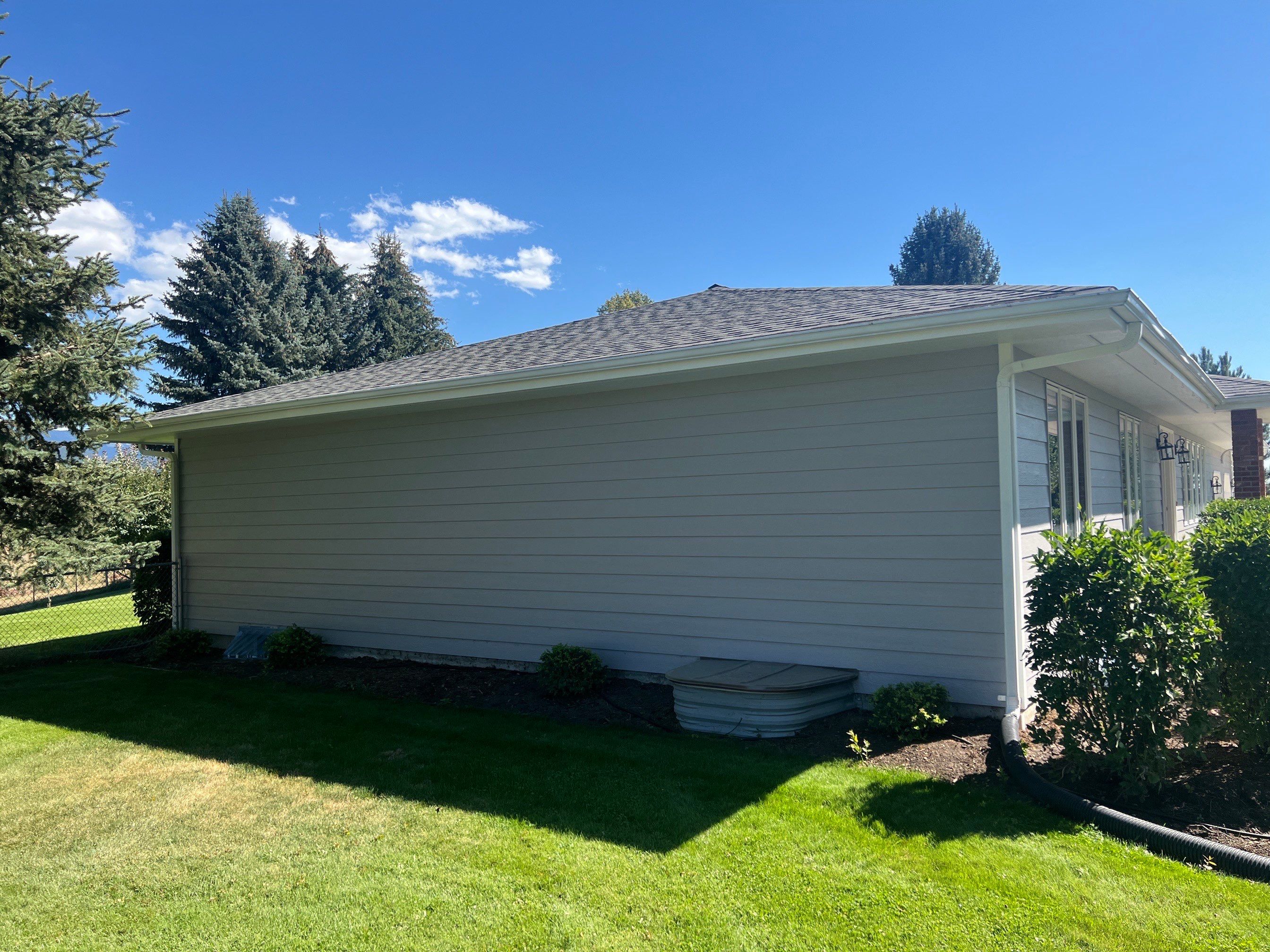 Owens Corning TruDefinition Duration - Estate Gray by Montana Roofing Solutions