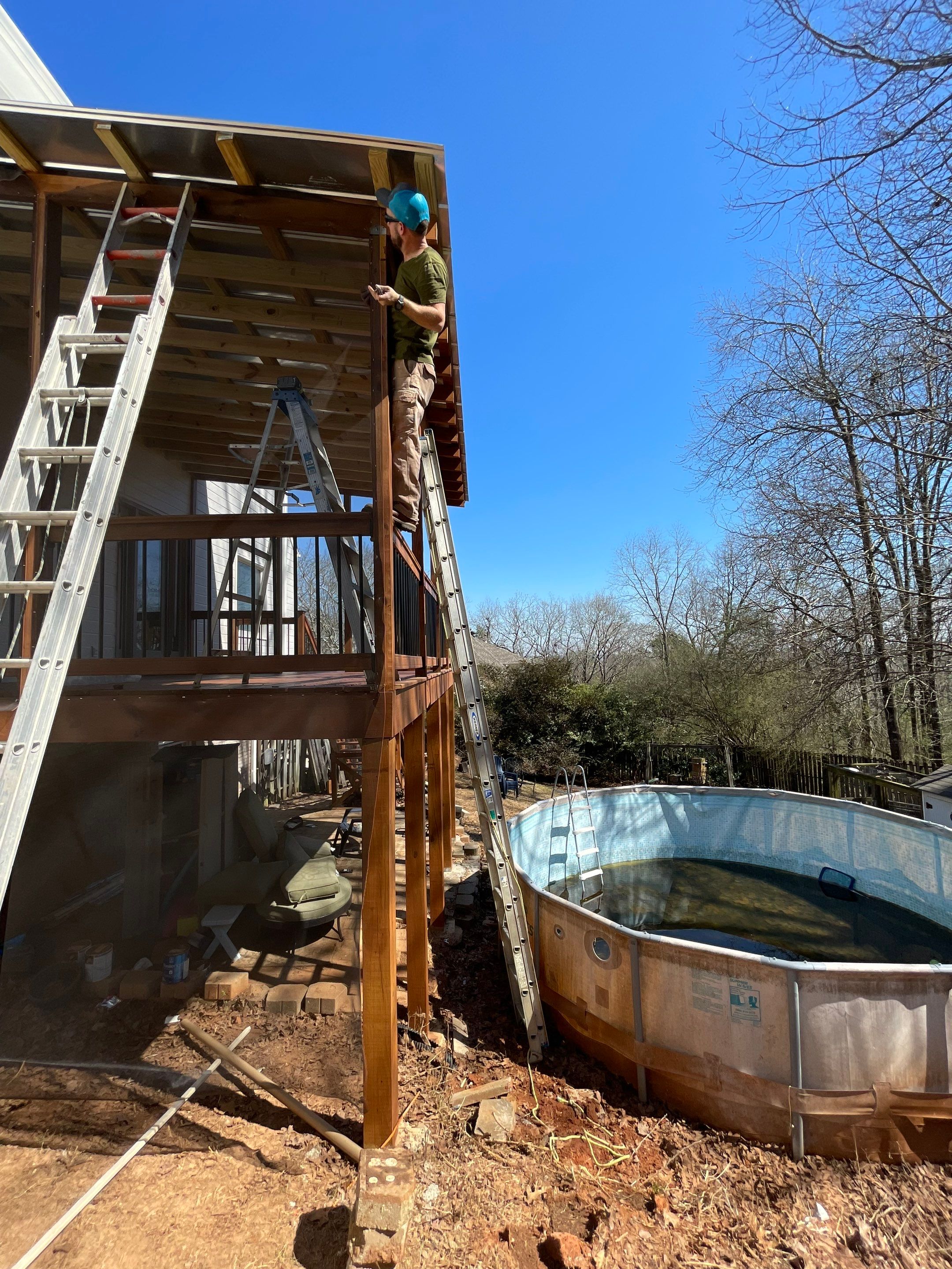 Balmoral Estates Screened Deck  by Pillar and Pine