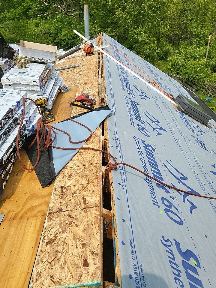 ATLAS PINNACLE COLOR: BLACK SHADOW by Eagle Eye Roofing
