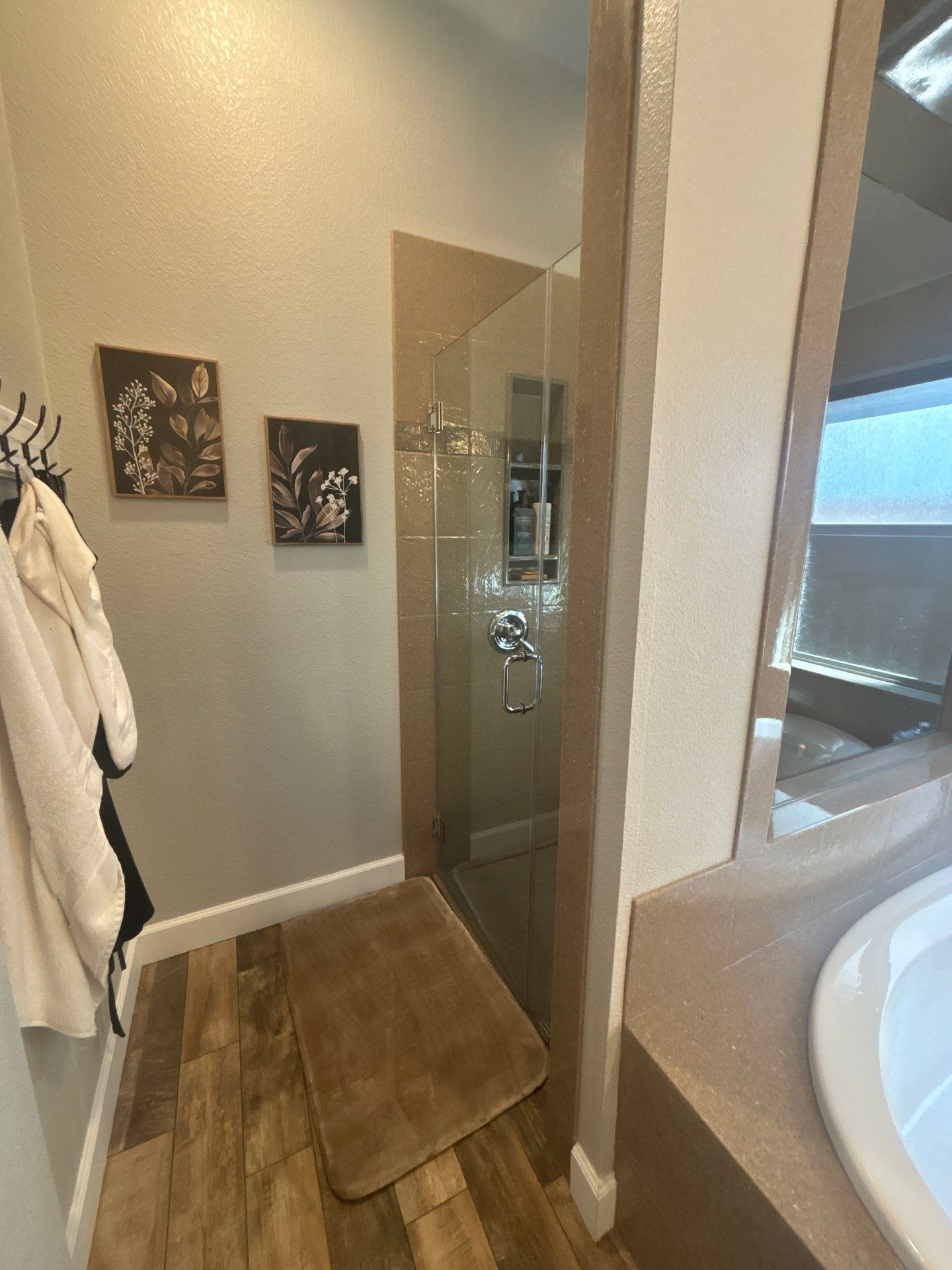 Master Bath (Onyx Collection) by New Bath Technologies