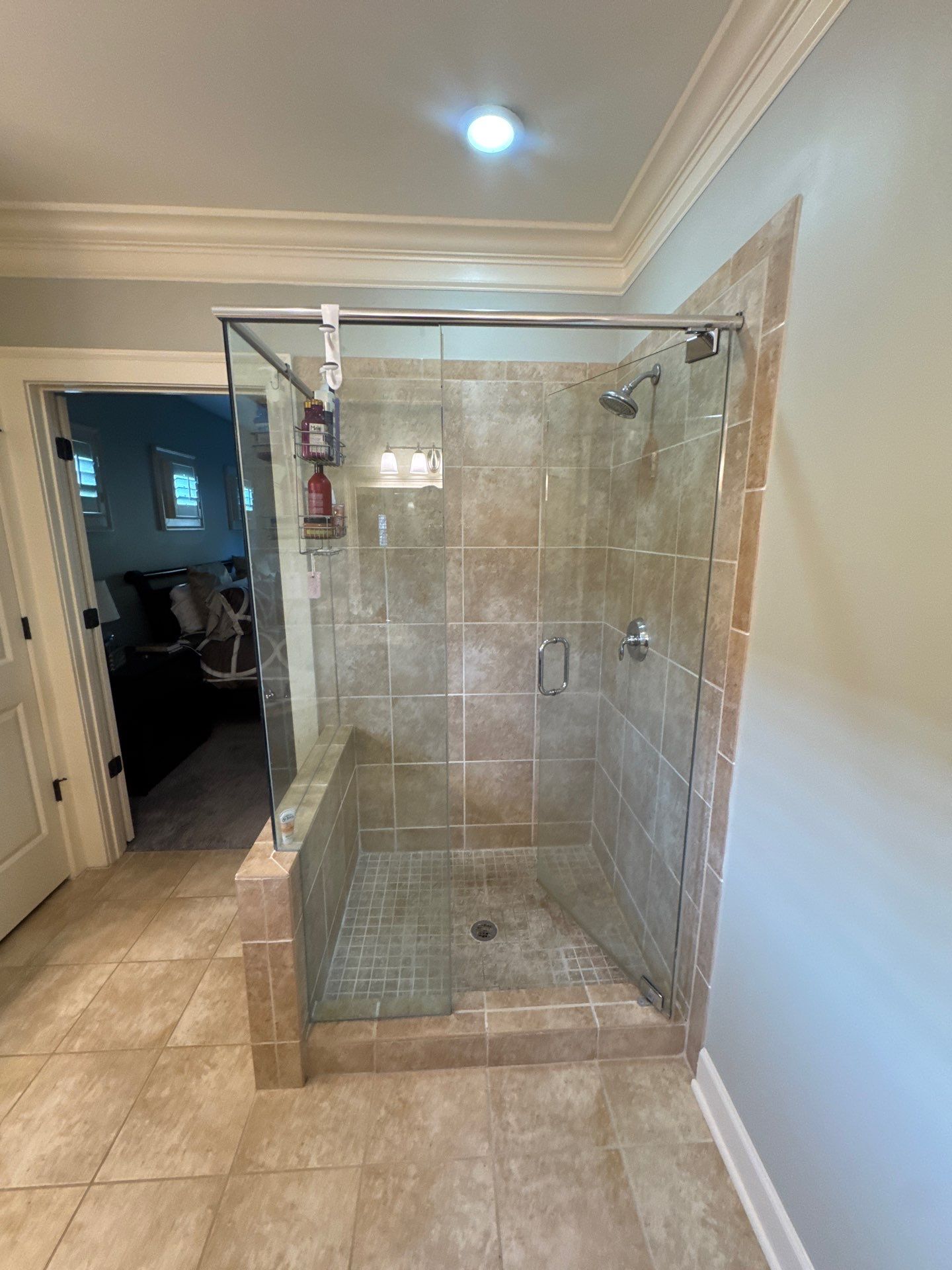 Master bathroom renovation by Prudencio