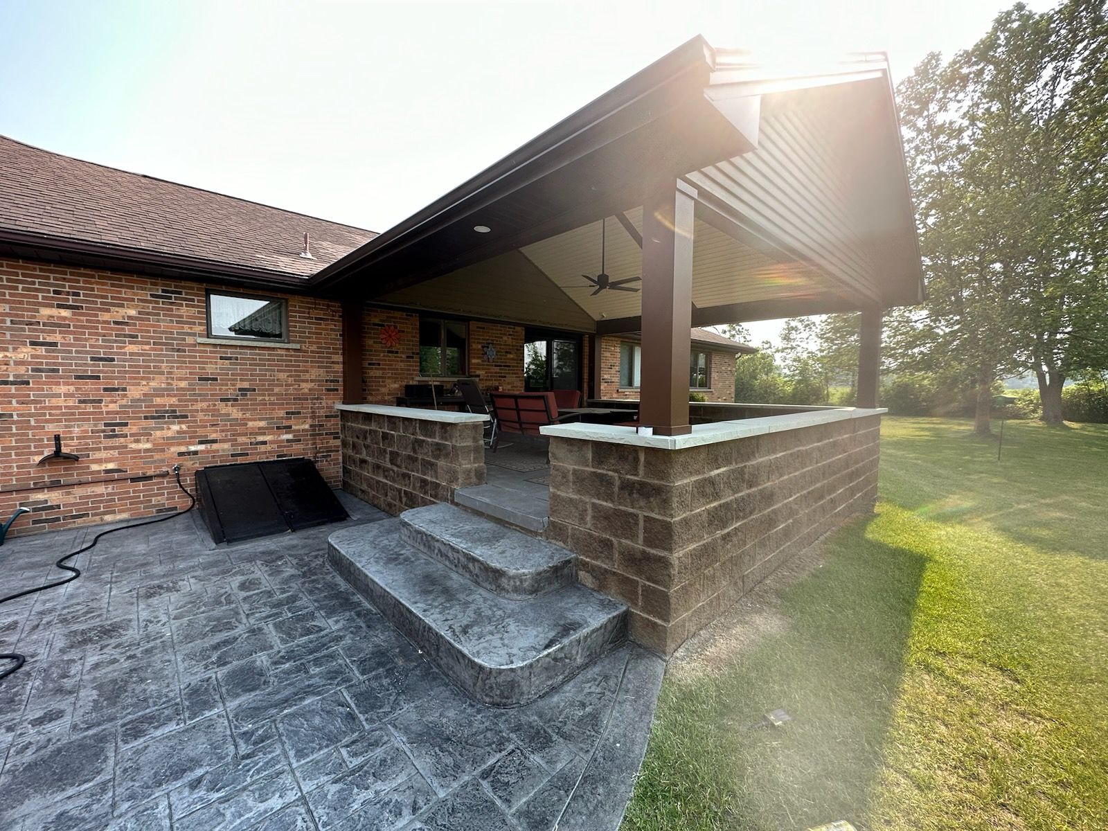 Outdoor Living Addition and Concrete by Ivy Lea Construction