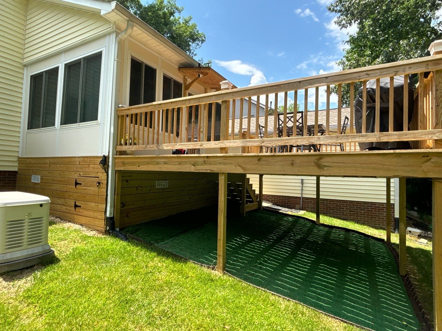 Wood Deck using Wood Sealant by DuraSeal
