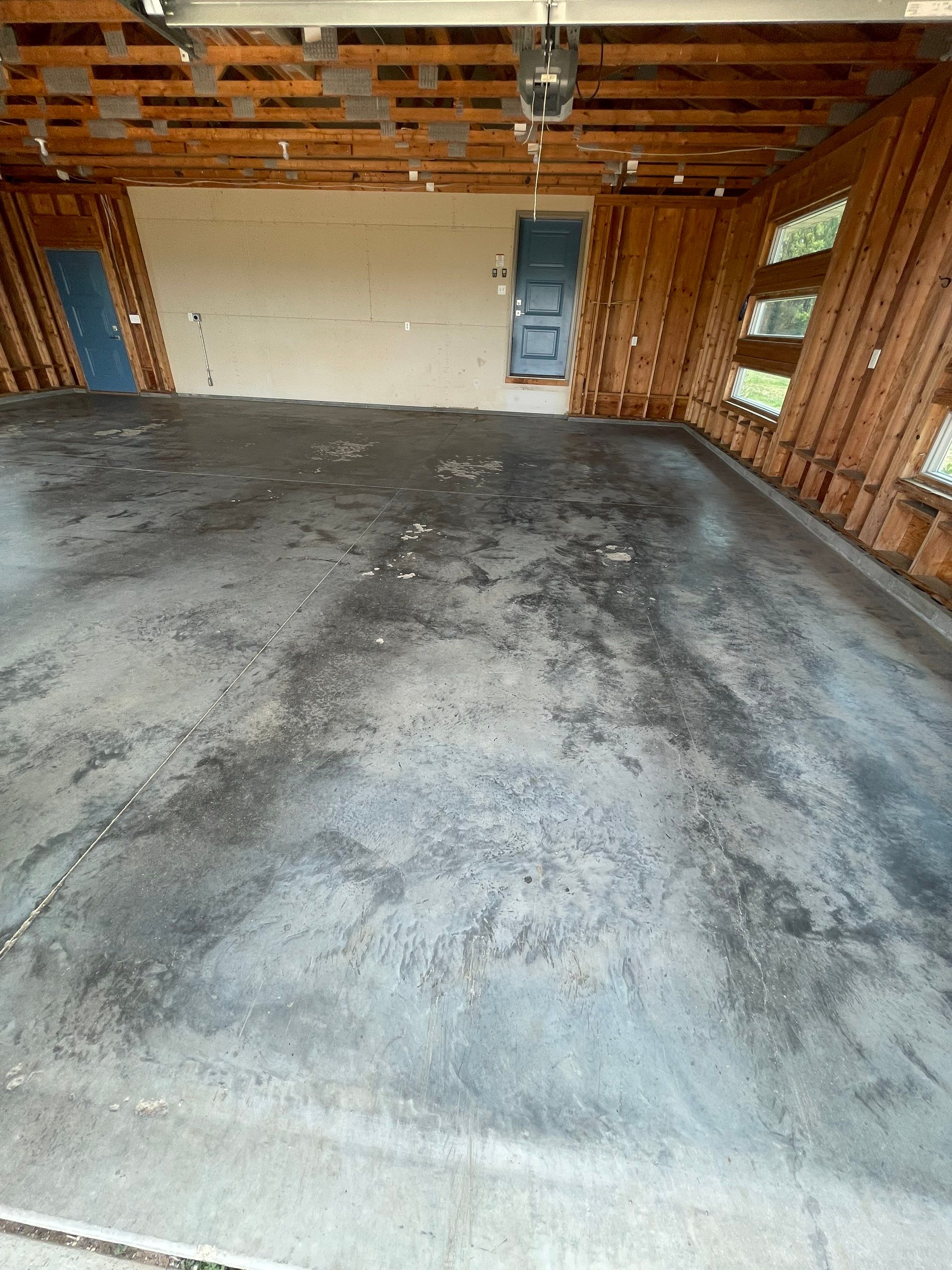 Cabin Fever Coating for Detached Garage in Dell Rapids by Select Painting, Coatings & Garage Cabinets