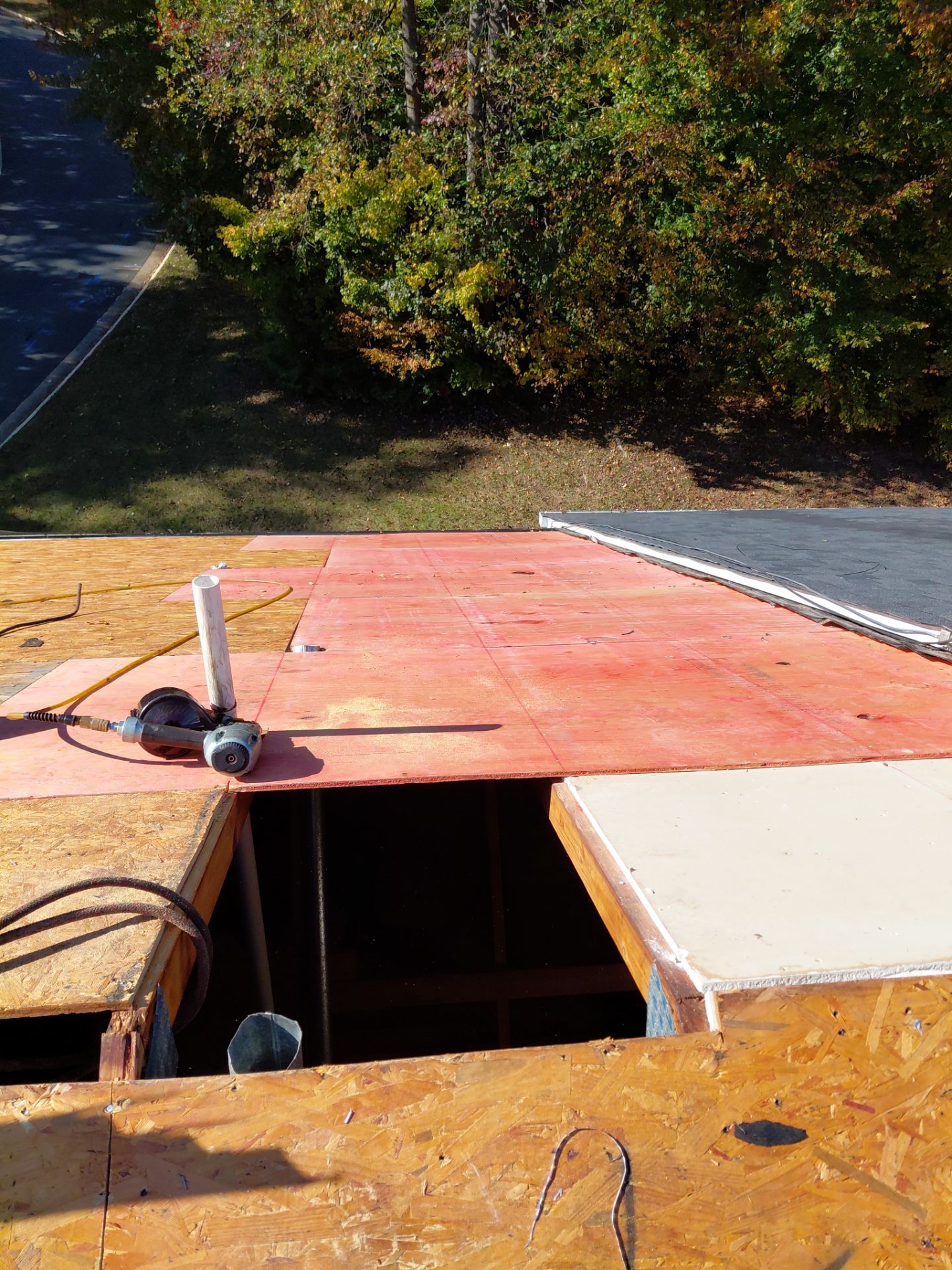 Woodbridge:Residential Roof Replacement with CertainTeed Landmark PRO in Max Def Moire Black  by RM Banning, Inc.