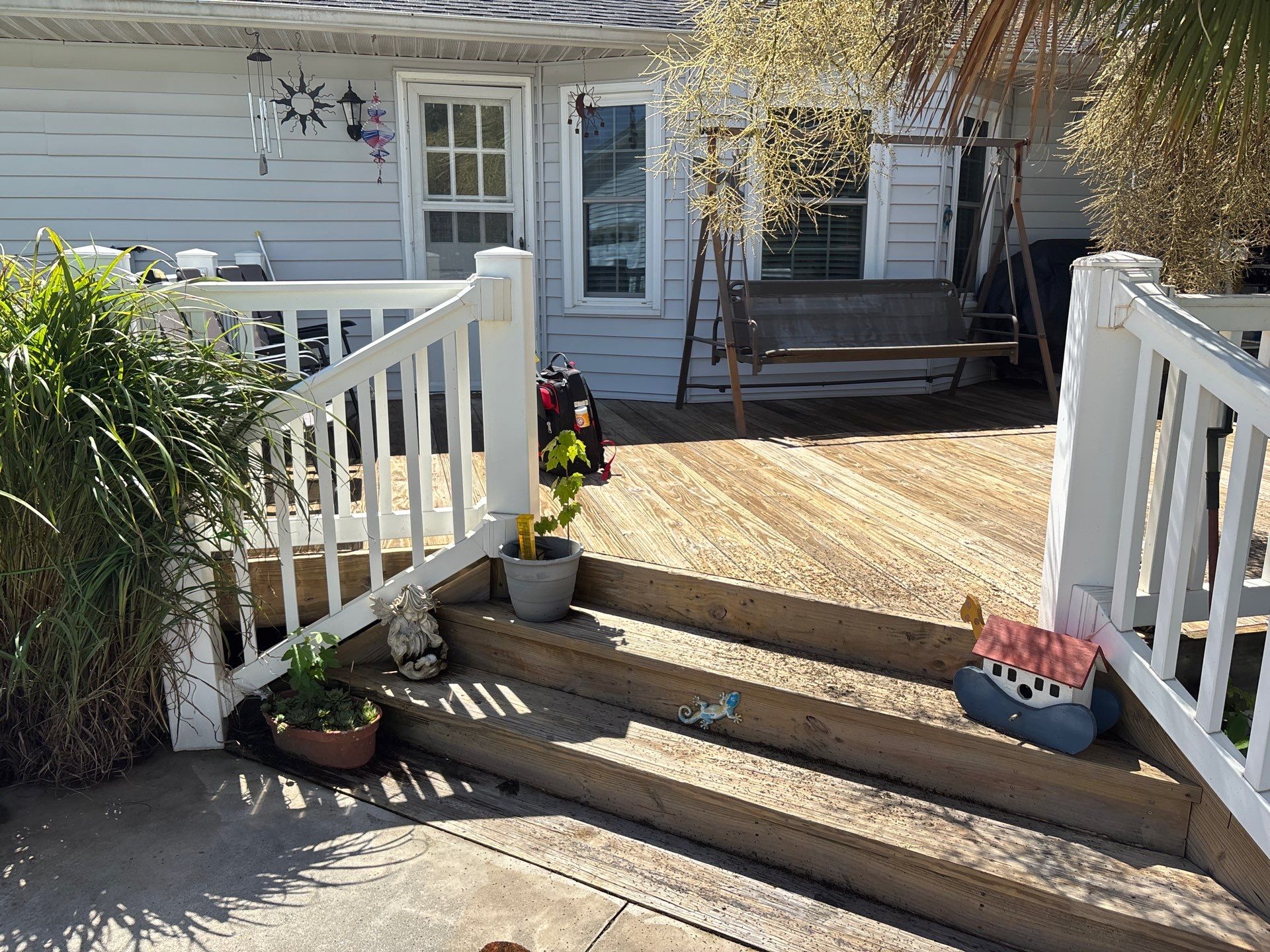 Wood Deck using Wood Sealant by DuraSeal