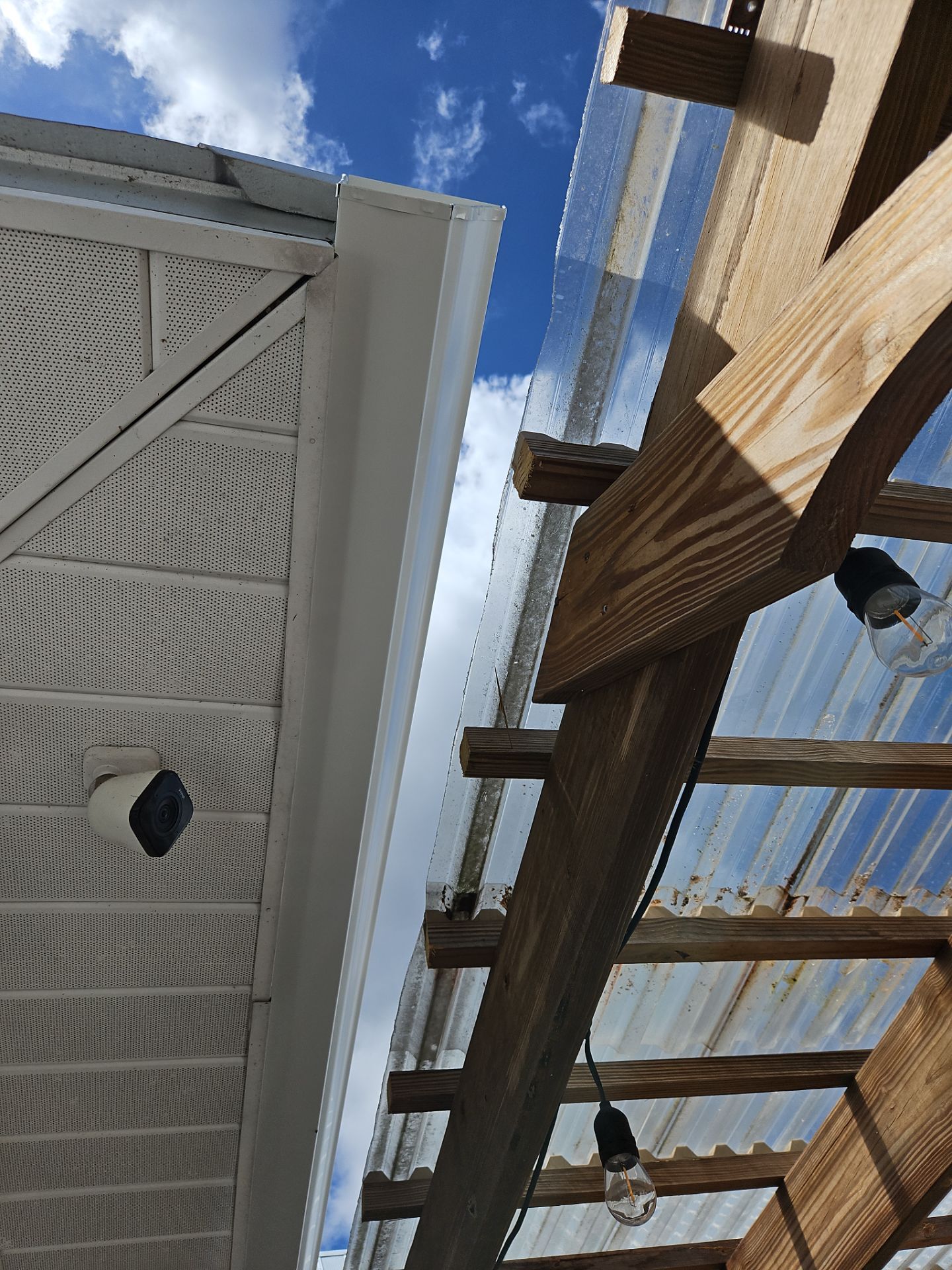 Seamless Aluminum Gutter Installation using 6 Inch Seamless Gutters in Sarasota FL by Gutter Professors