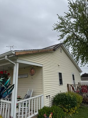 Turtle Shell gutter protection installation in Lena, IL 61048, photograph 2
