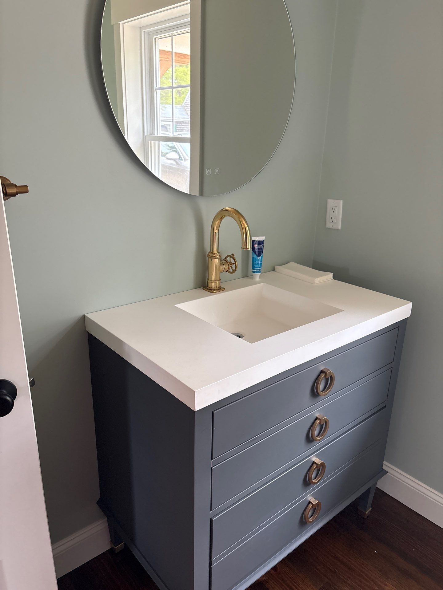 Lewis Bay Builders featured photo.