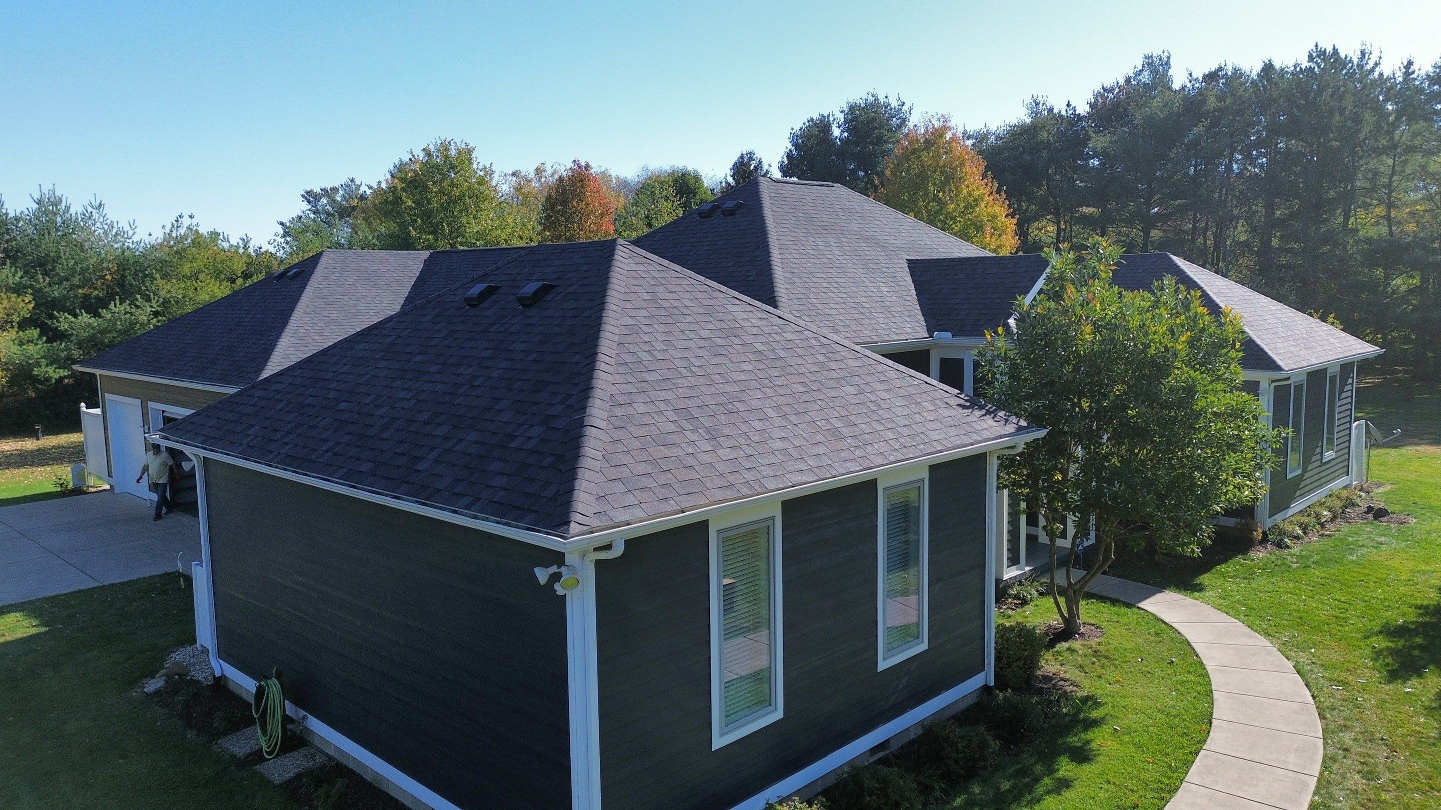 Residential Roofing Installation using Duration Series Shingles - Williamsburg Gray by RoofX 