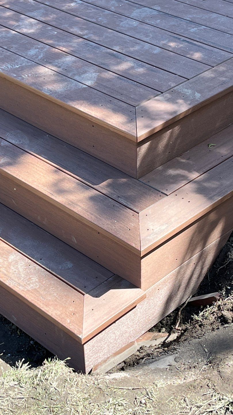 Seattle Decking by Alki deck builders 