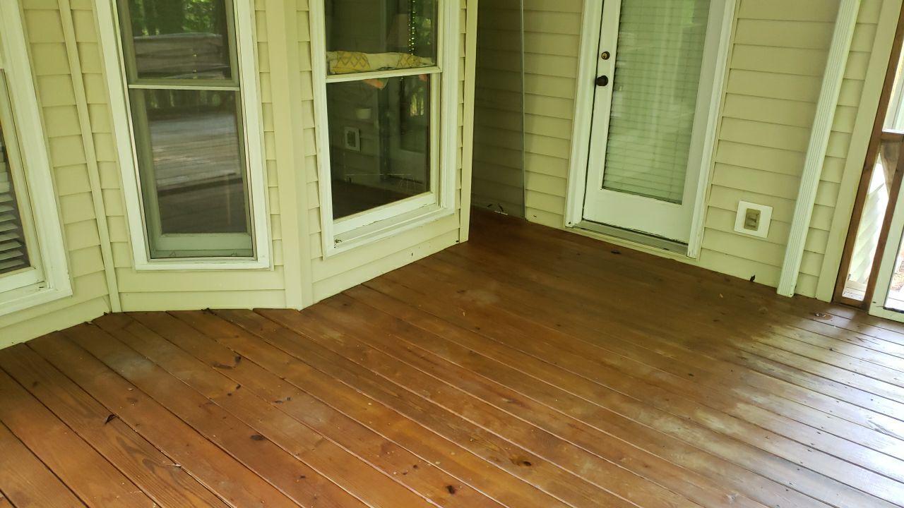 House Wash using cleaner by Power Wash Masters LLC