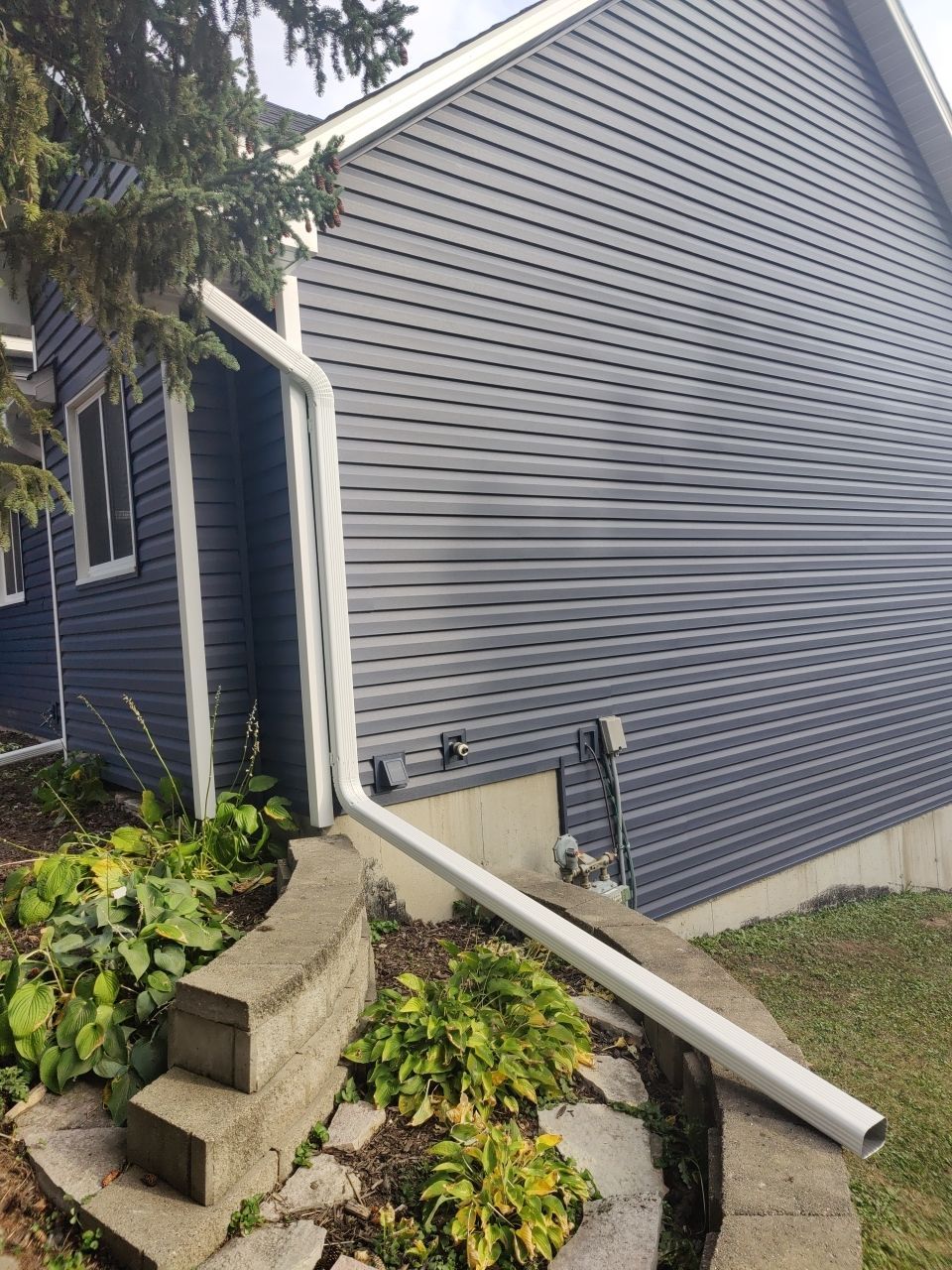 5" Gutters in Woodbury by Next Level Seamless Gutters / Exteriors Inc.
