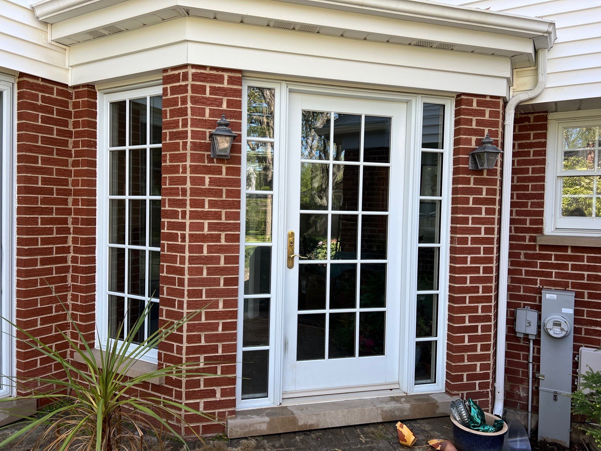 Housewashing  using Algaecide, soft wash soap by Northern Power Washing LLC.