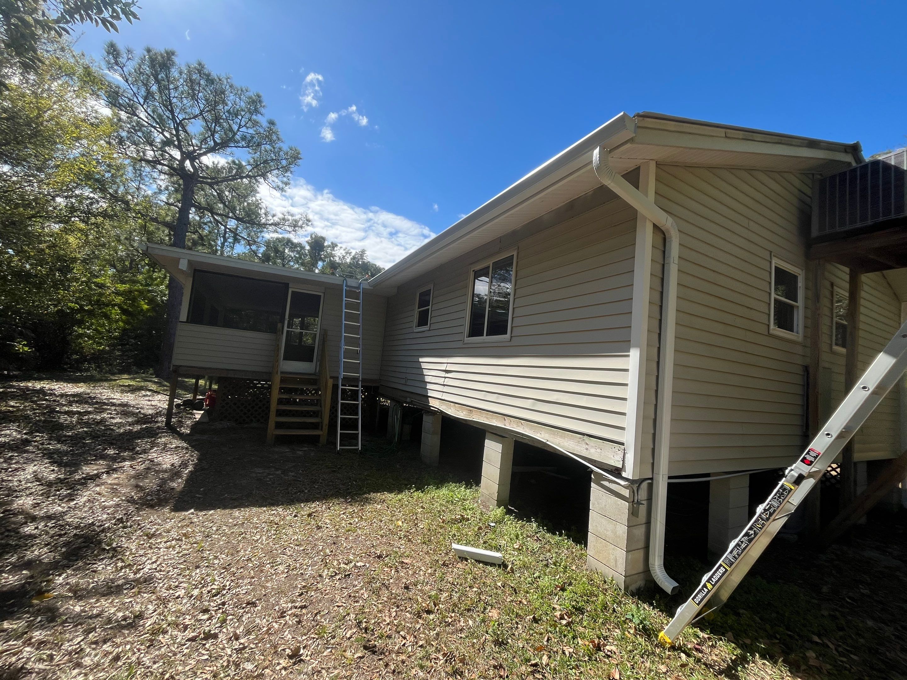 Seamless Aluminum Gutter Installation using 6 Inch Seamless Gutters in North Fort Myers FL by Gutter Professors