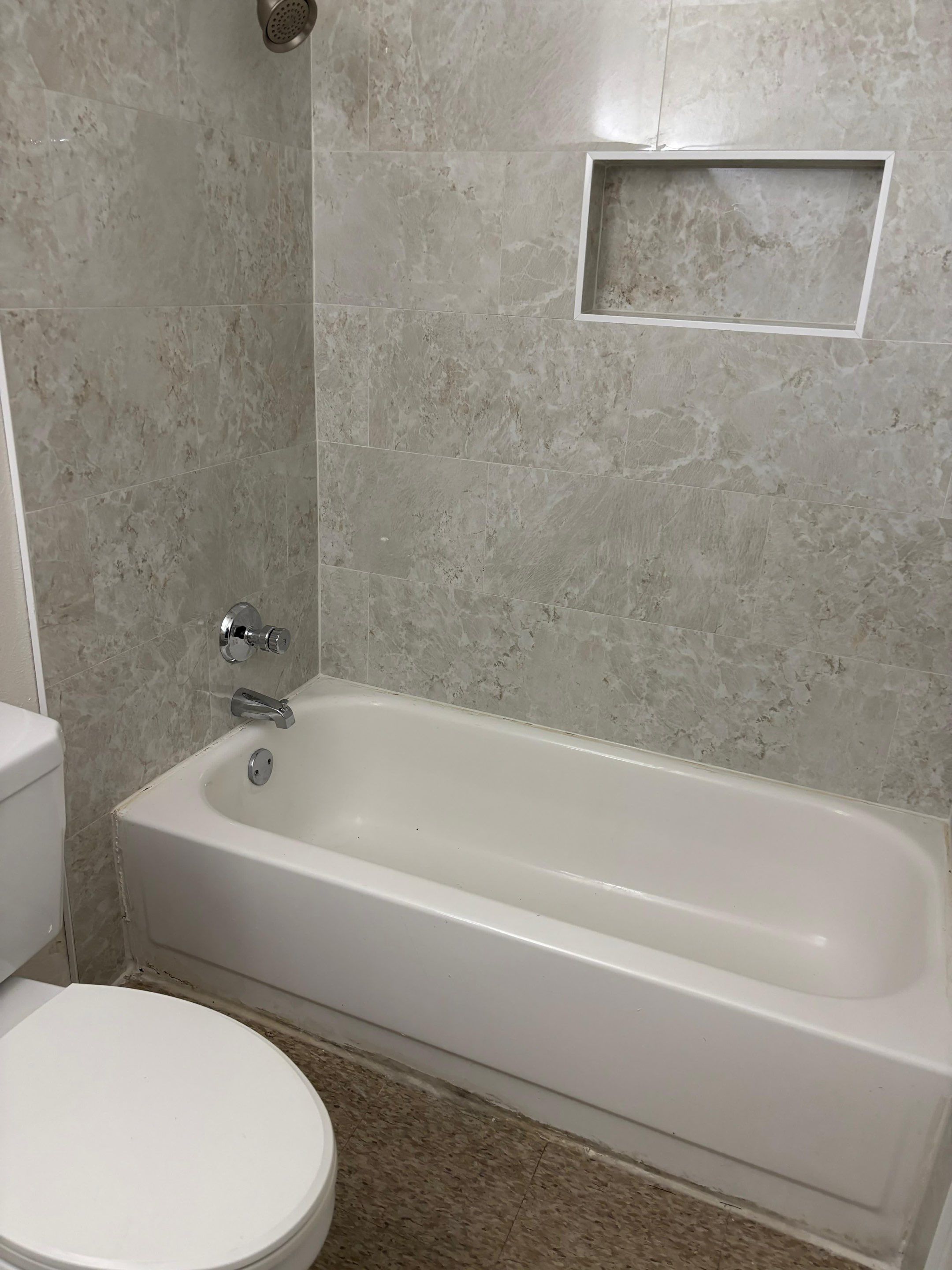 Siding & Bathtub Surround by REH Construction, LLC.