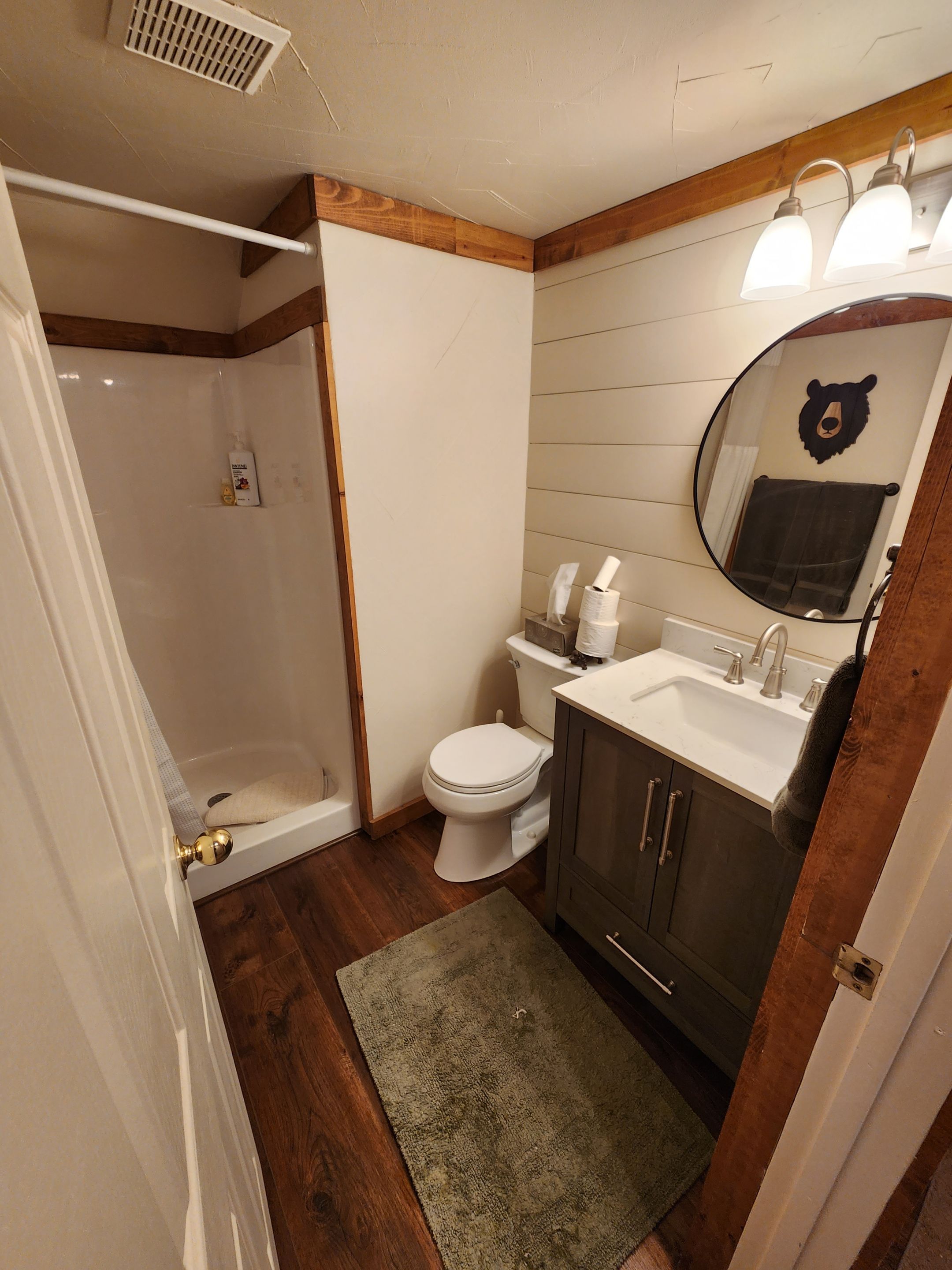 Bathroom Refresh by The Tahoe Tradesman