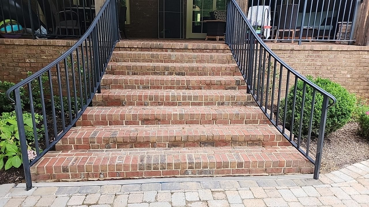 House Wash using cleaner by Power Wash Masters LLC
