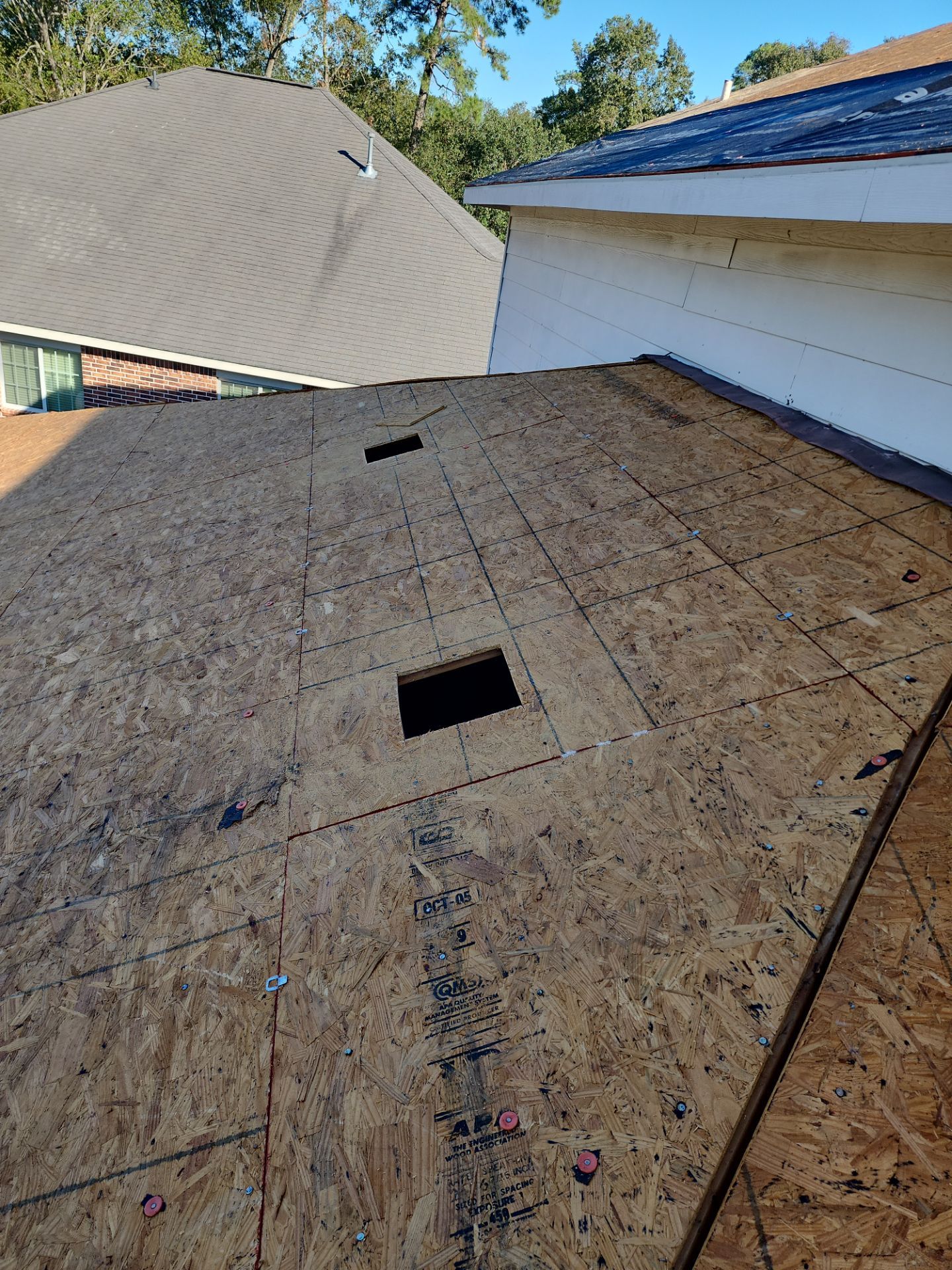 Residential Roofing Installation using Owen's Corning Duration (Lifetime) Shingles by Roof Repair Company