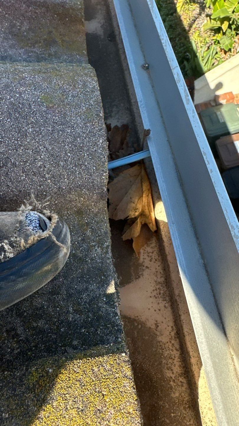 Coto De Caza Gutter Cleaning by Property Cleaning Experts