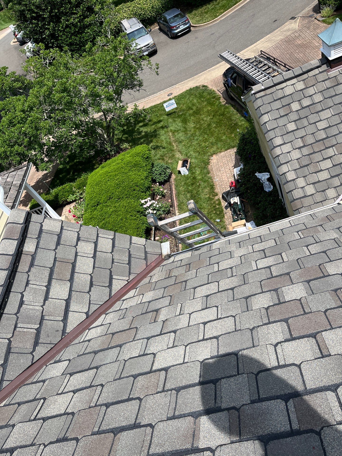 Arlington: CertainTeed Grand Manor Designer Shingles in Weathered Wood by RM Banning, Inc.