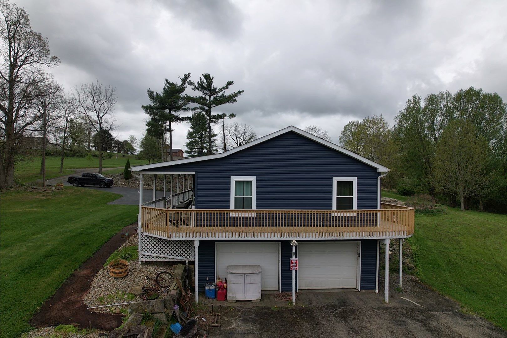 Dundee, Ohio Shingle Roof, Siding, Stone and Deck Installation by Pine Ridge Roofing LLC