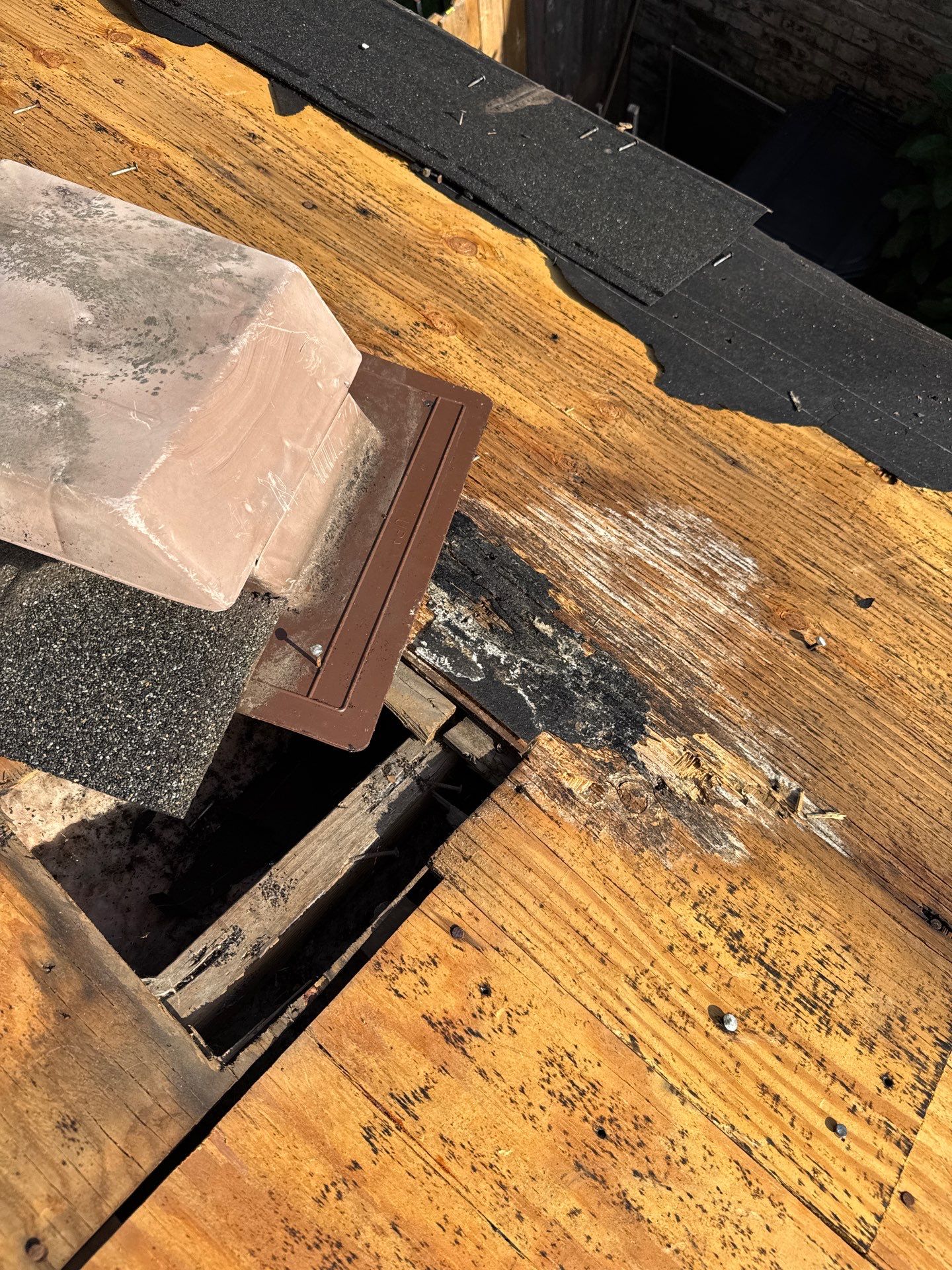 Roof Replacement Houston by Roof Repair Company