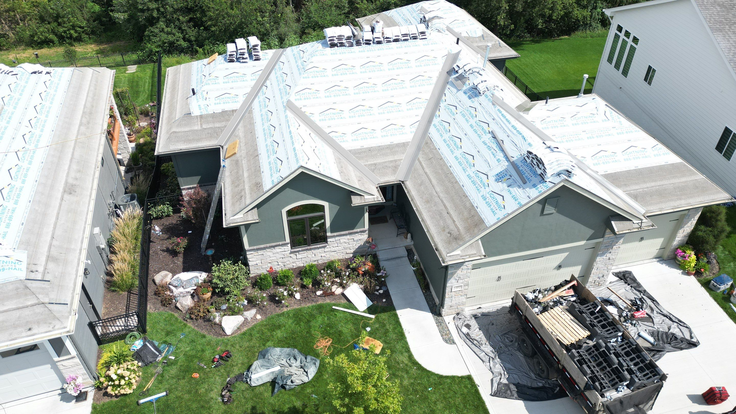 Residential Roofing Installation using IKO Nordic Cornerstone Impact Resistant Class 4 by Lightning Exteriors