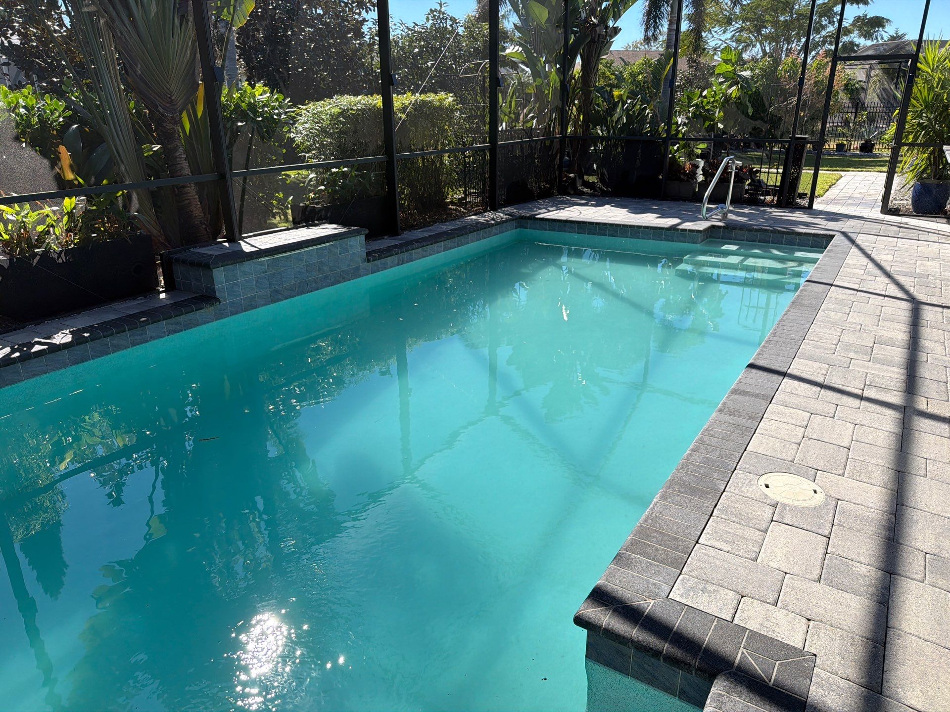 Full-Scale Paver Stripping and Sealing in La Paloma Sun City Center by Supreme Paver Experts