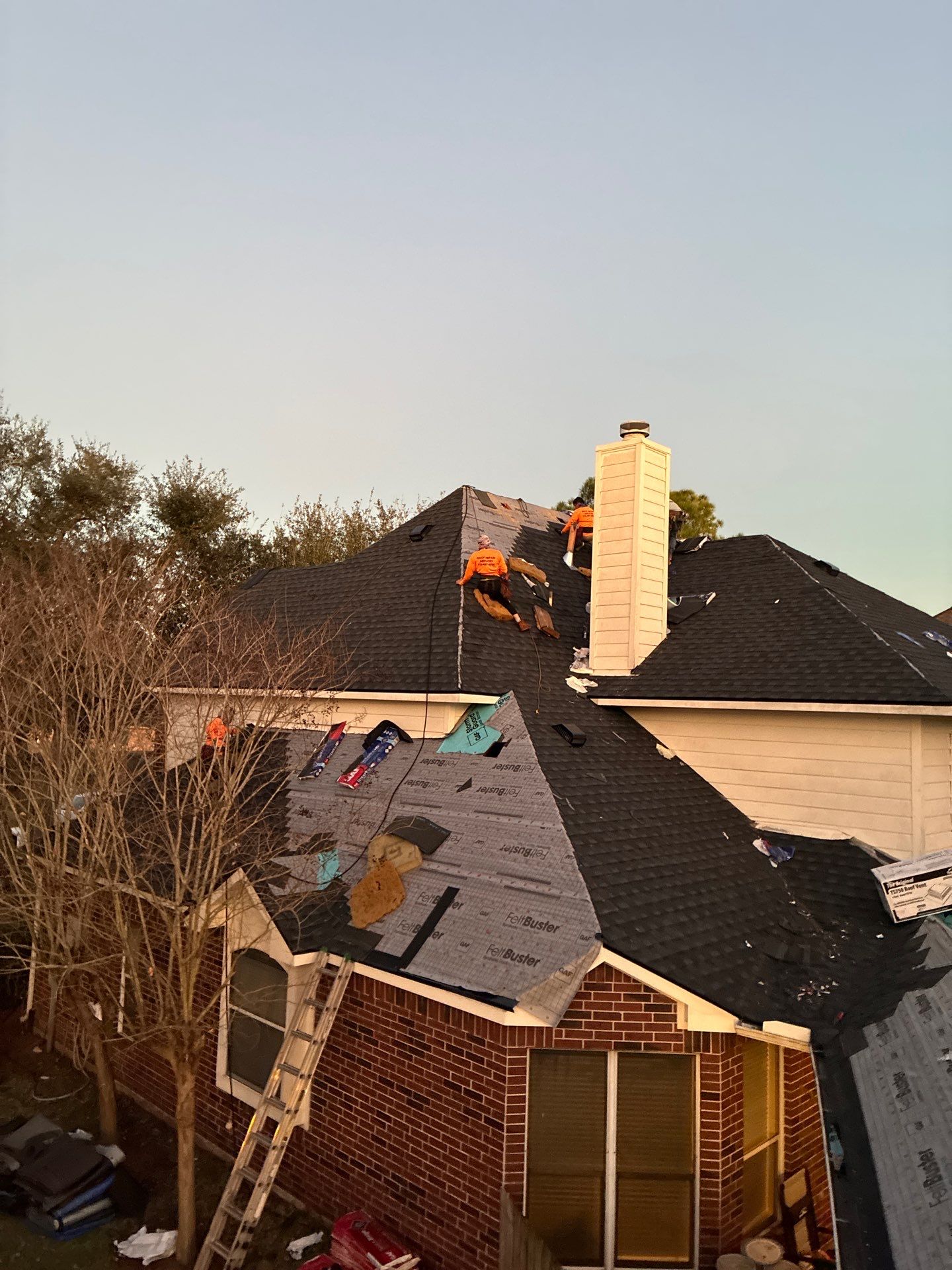 Roof Replacement in The Forest of Friendswood, Friendswood TX by Roof Repair Company