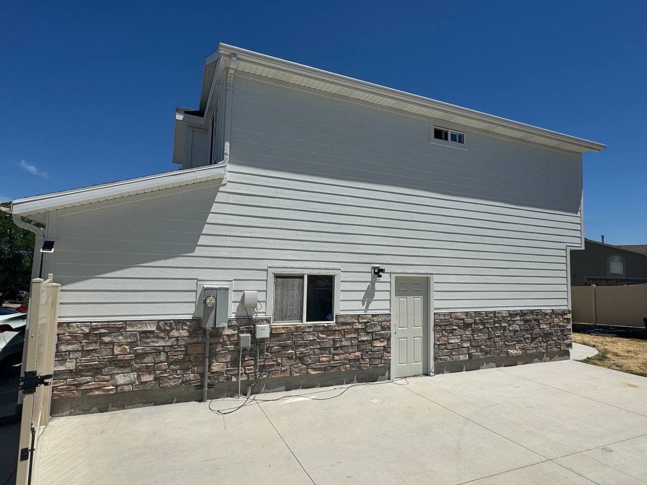 Salt Lake City Area | Stucco to Hardie Conversion | Mixed Profiles & Arctic White by Ideal Siding Utah