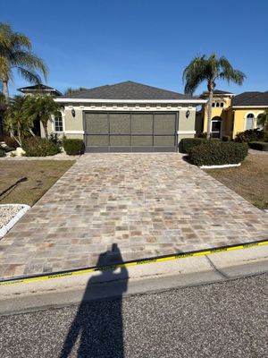 Paver Cleaning and Sealing in Sun City Center