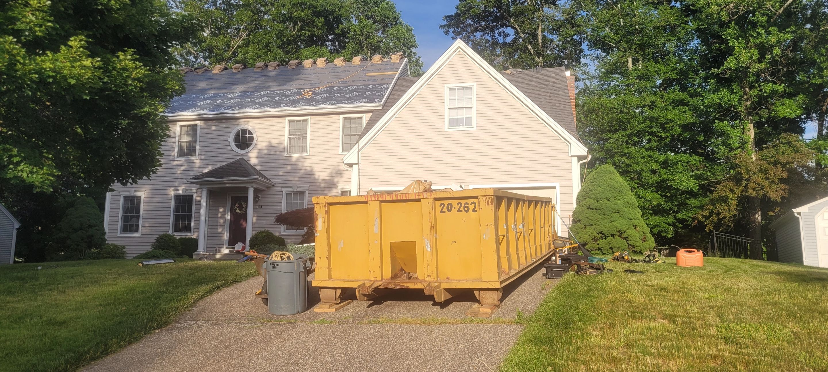 New Asphalt Shingled roof in Glastonbury by DiGiorgi Roofing and Siding Inc