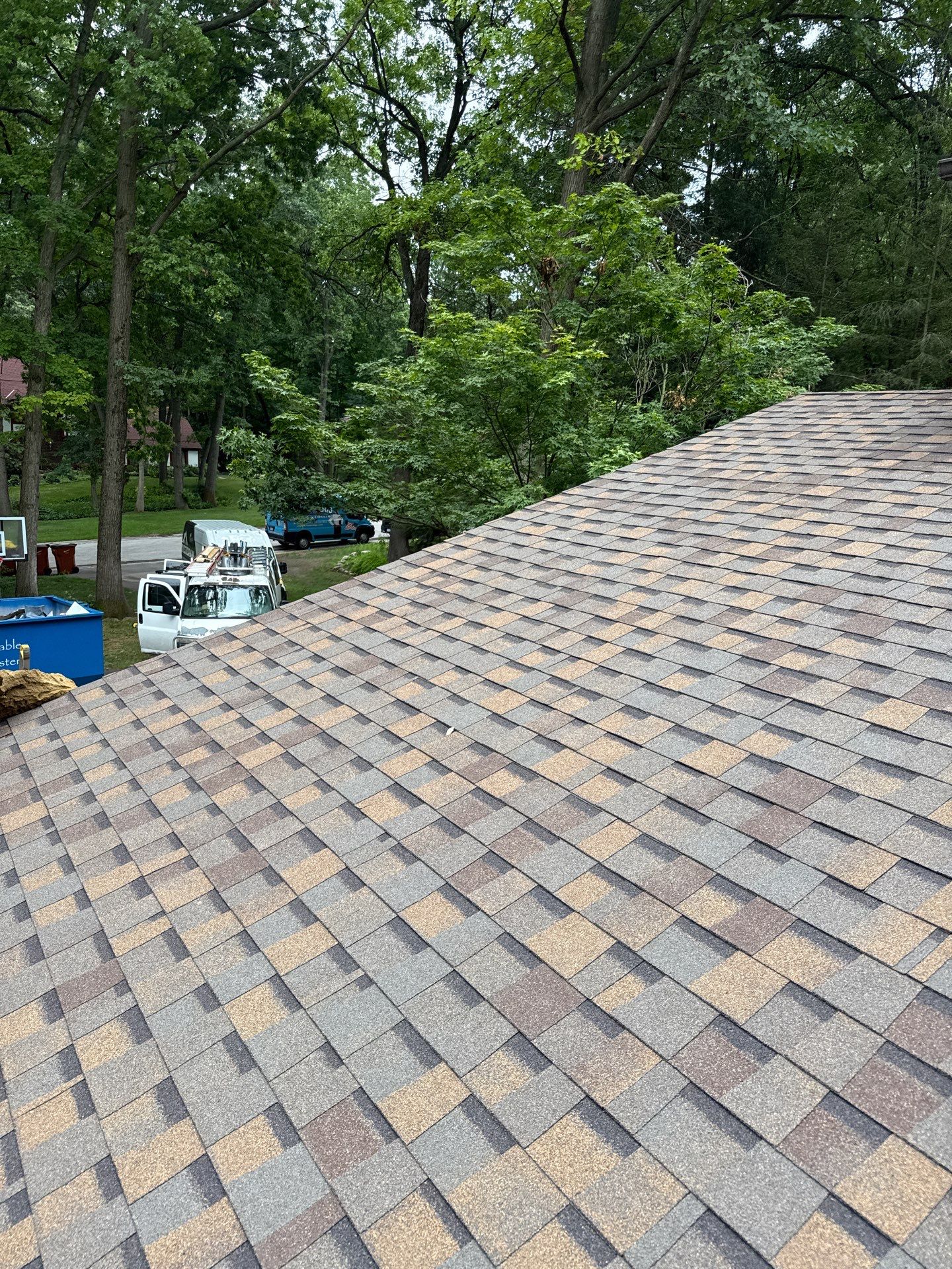 3851 Oak Tree Grand Rapids, MI 49546 by Veteran Roofing & Exteriors