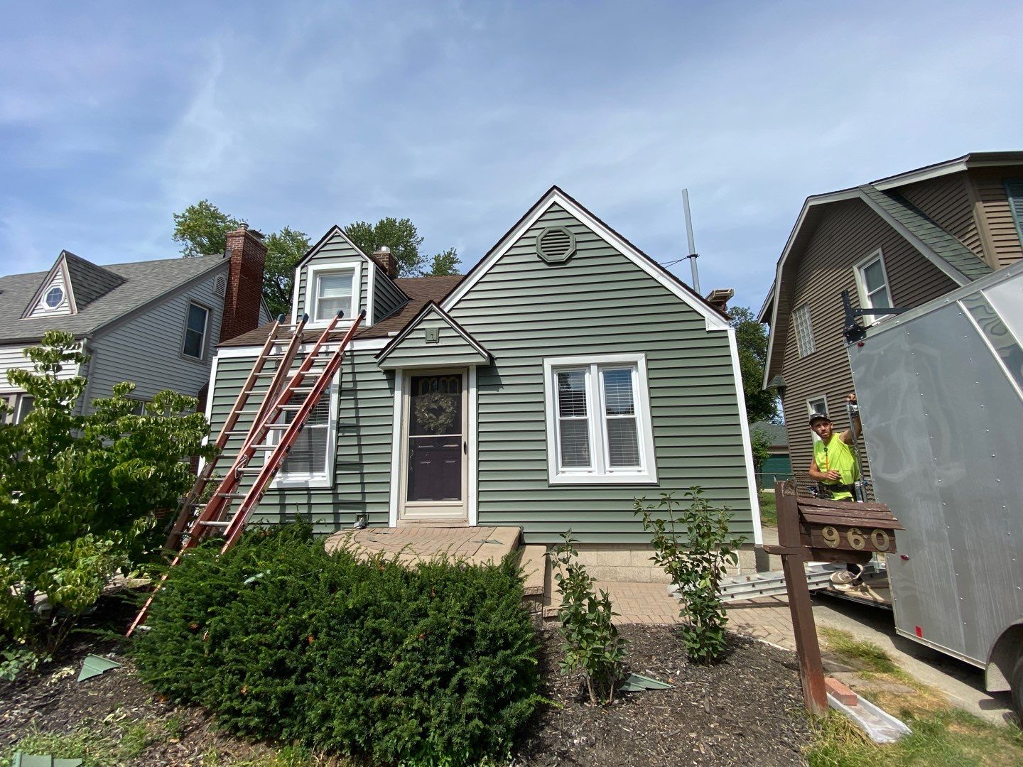 Siding Replacement using CertainTeed Restoration Classic D5 Forest Green by 180 Contractors