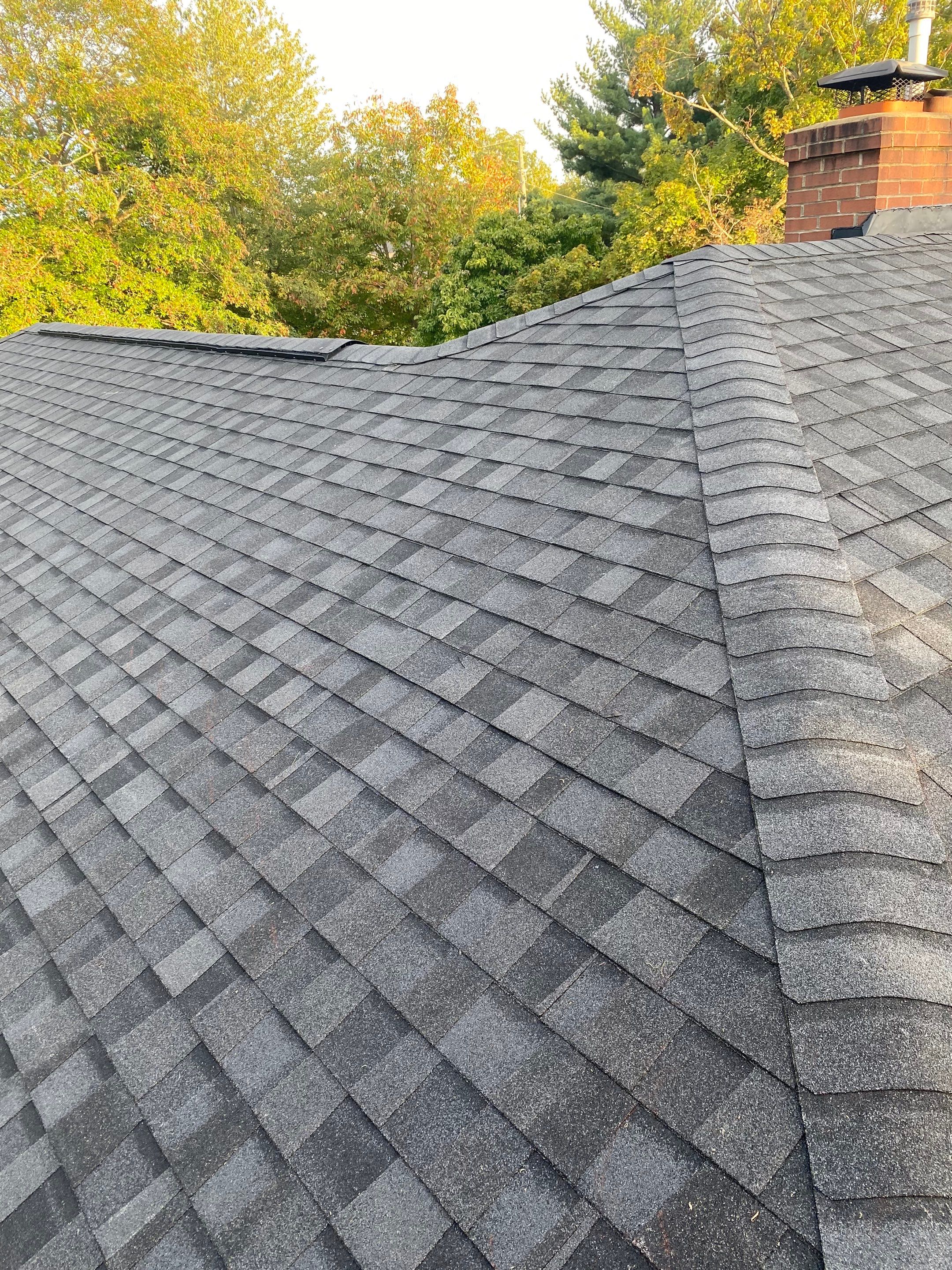 Landmark Pro Installation in Lewis Center by Best Roofing & Siding Company