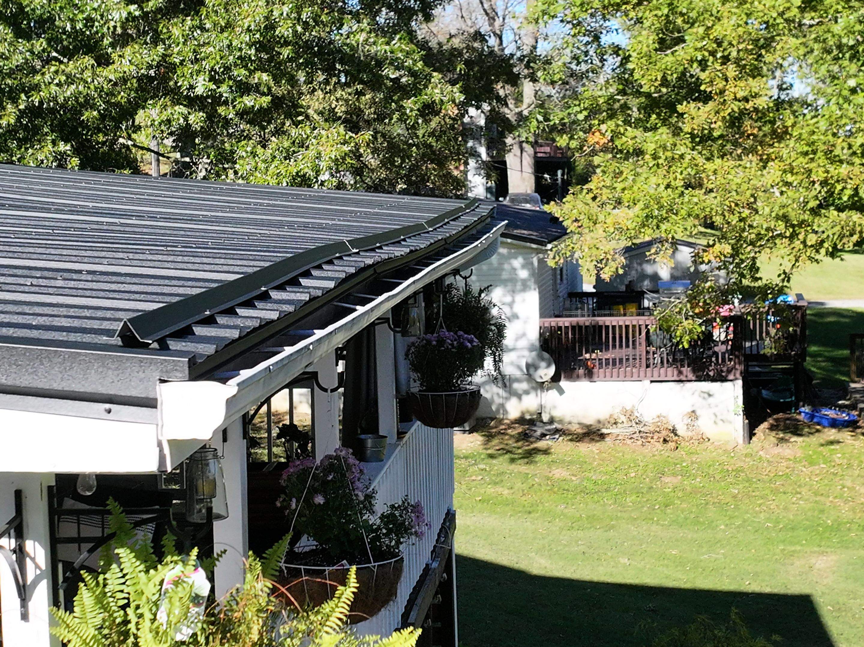 Higgs Residence by Omnia Roofing