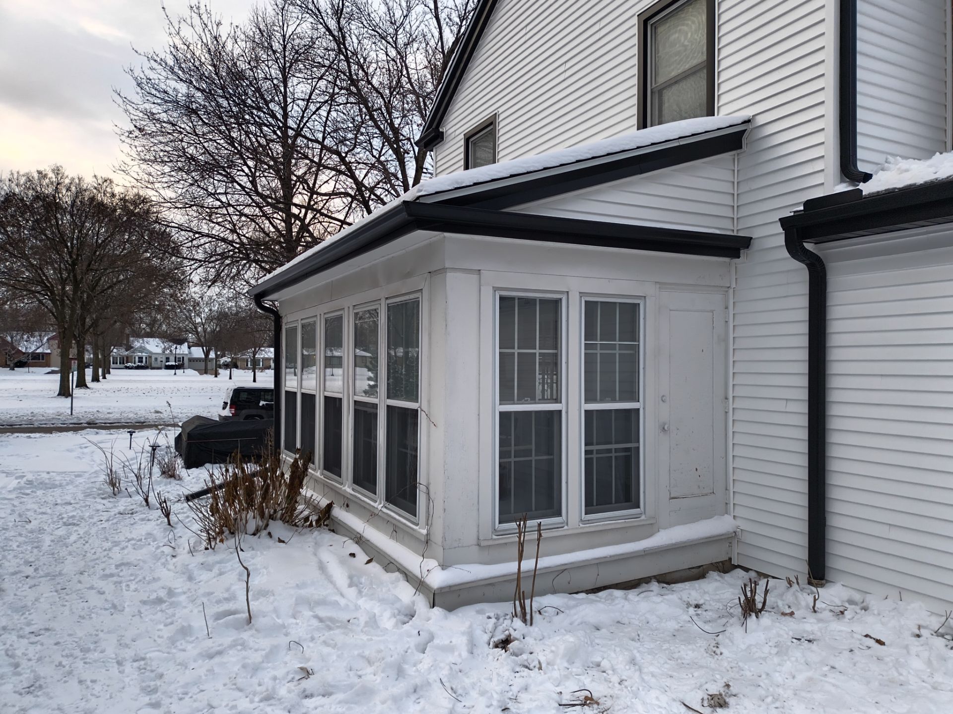 5-Inch Black Gutter Installation – Minneapolis, MN by Next Level Seamless Gutters / Exteriors Inc.
