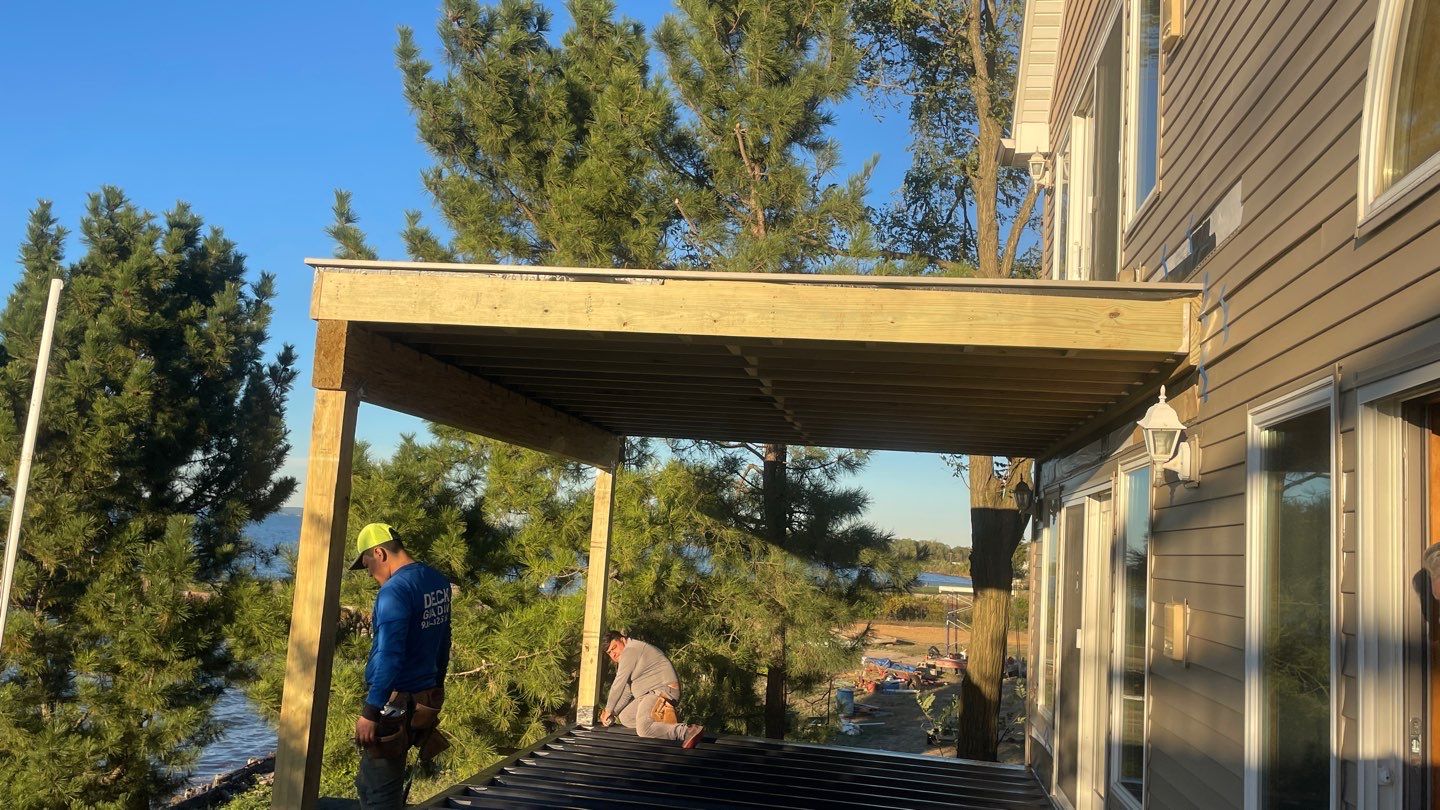 Waterfront deck In Keyport  by deck guardian