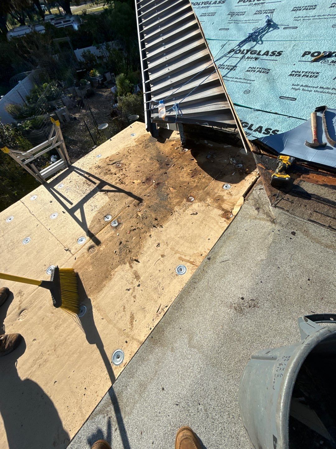Project in St. Petersburg 33712 by Mitchell Roofing Company LLC 