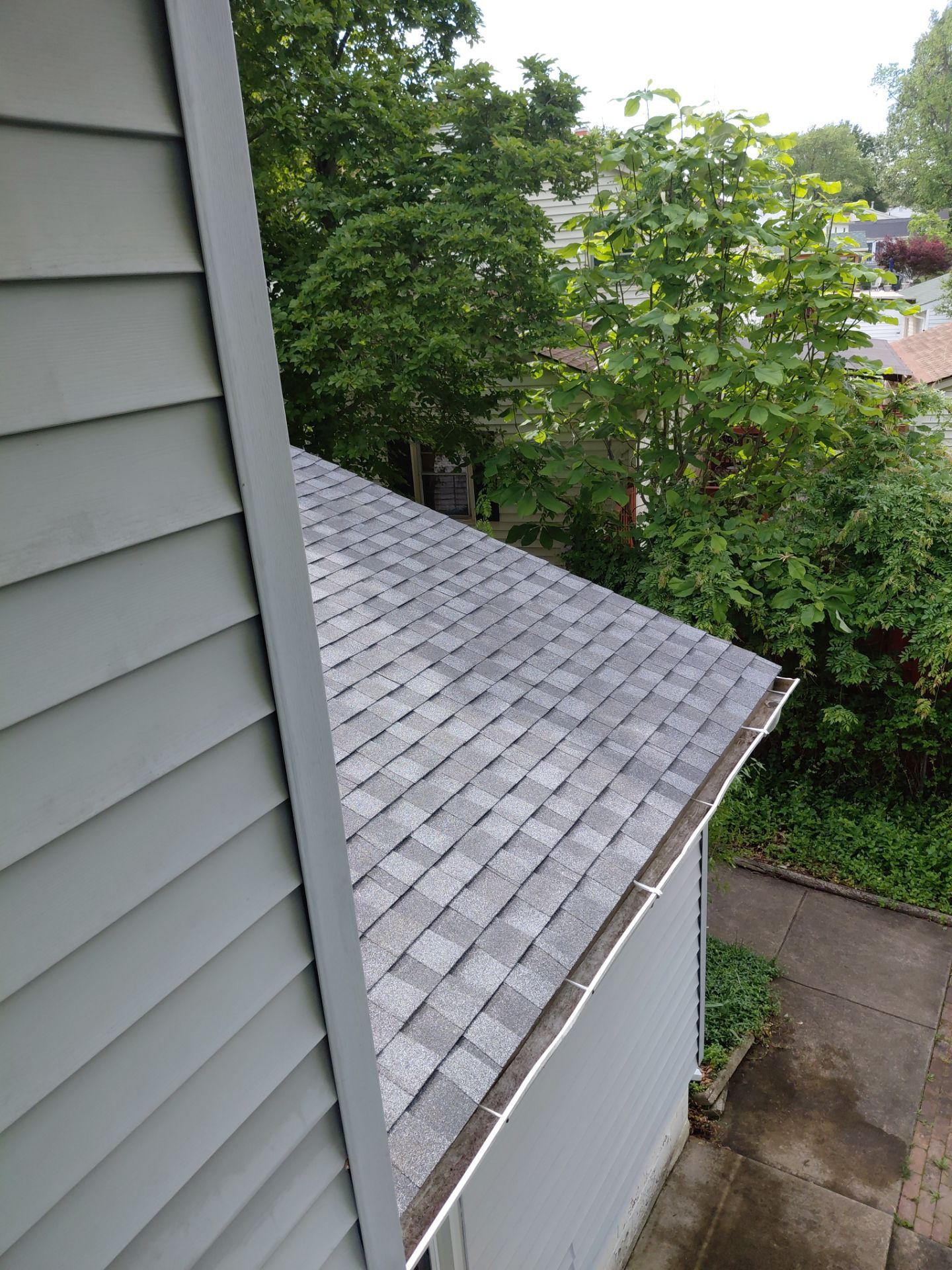 Alexandria: Residential Roof Replacement with CertainTeed Landmark Pro in Max Def Pewter by RM Banning, Inc.