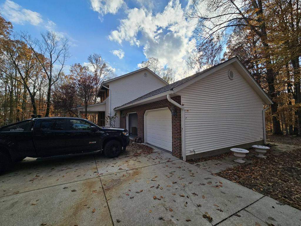 Siding Installation using Primed James Hardie & Straight Edge Shakes by Koontz Construction