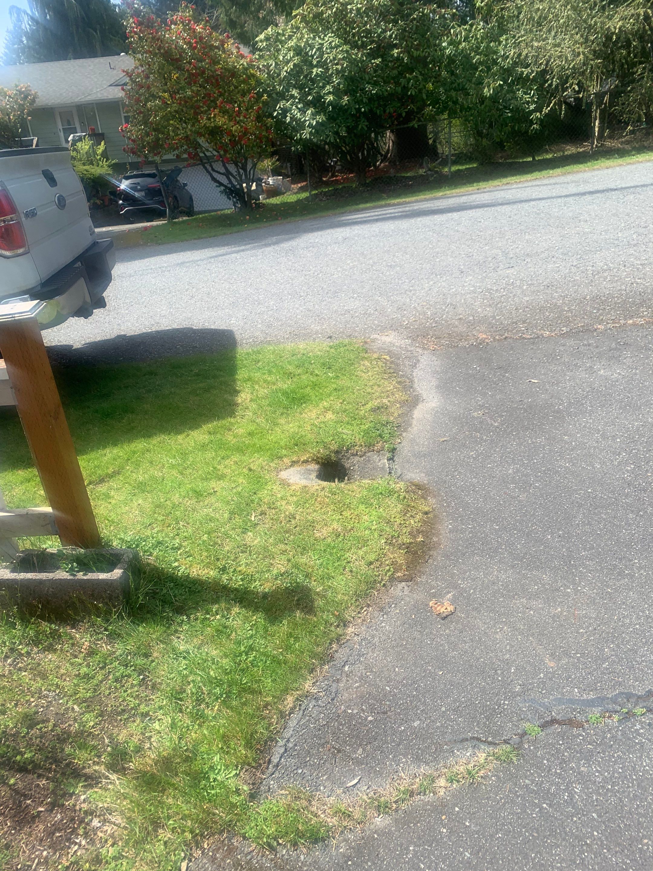 Modern Entry Fence by Jireh Asphalt & Concrete Inc 