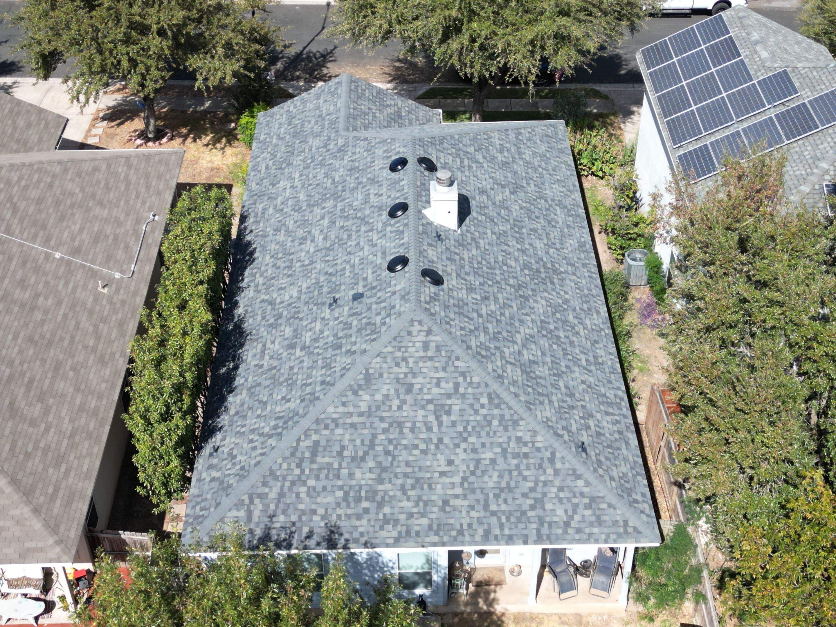 Estate Gray - Owens Corning TruDefinition Duration by RoofsOnly.com