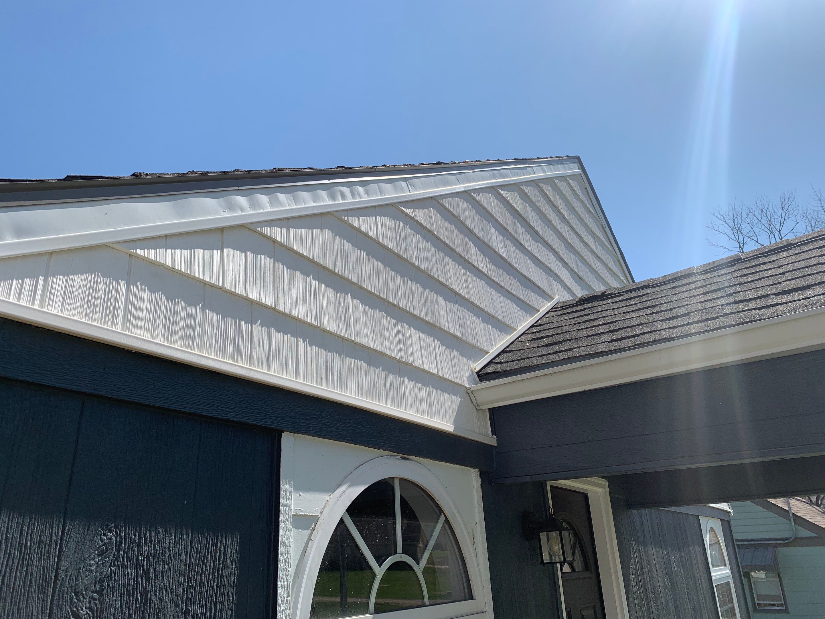Siding Installation using Shake Siding by EEC Windows, Siding & Roofing