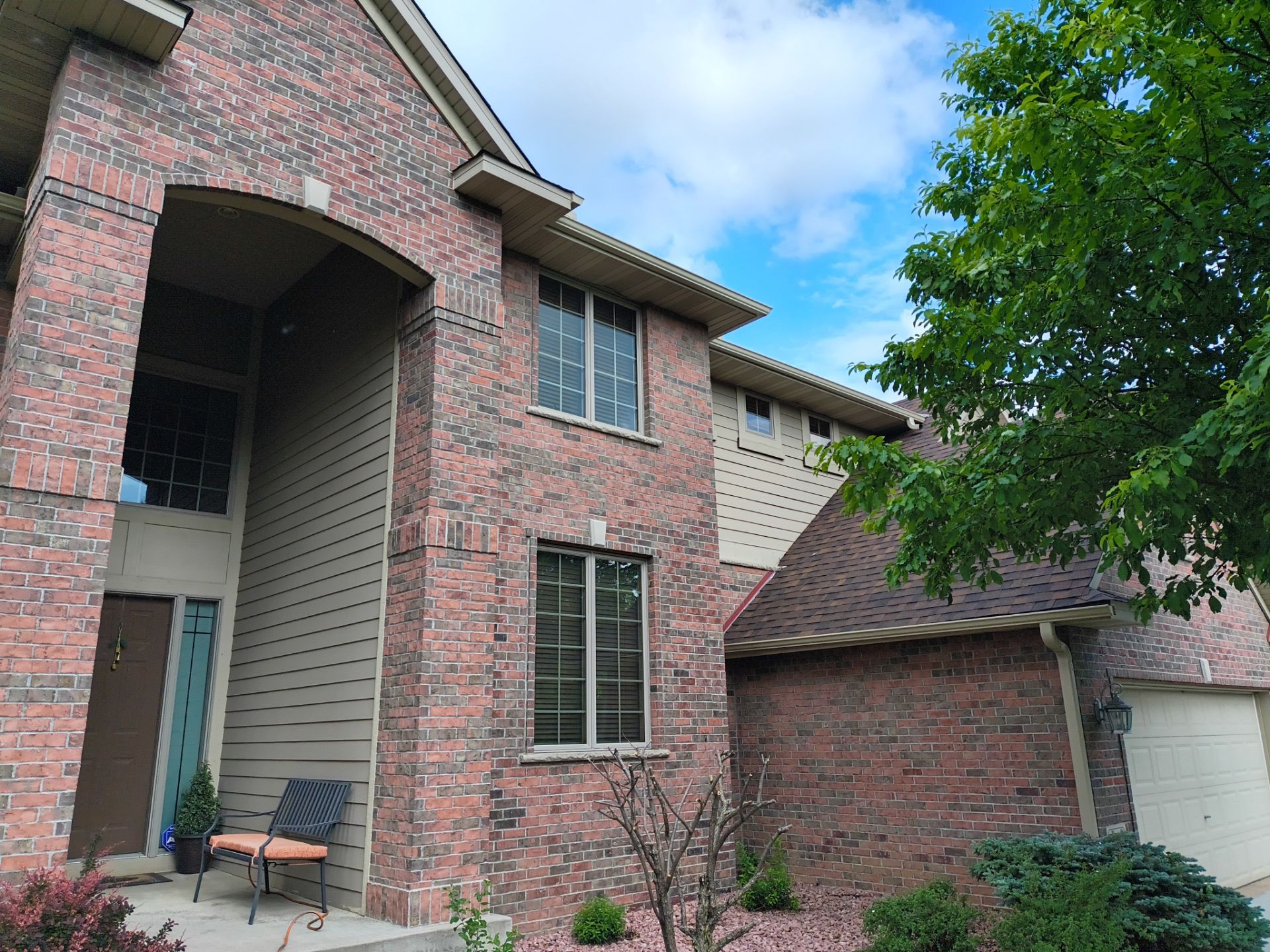 5" Gutter Installation in Maple Grove, MN by Next Level Seamless Gutters / Exteriors Inc.