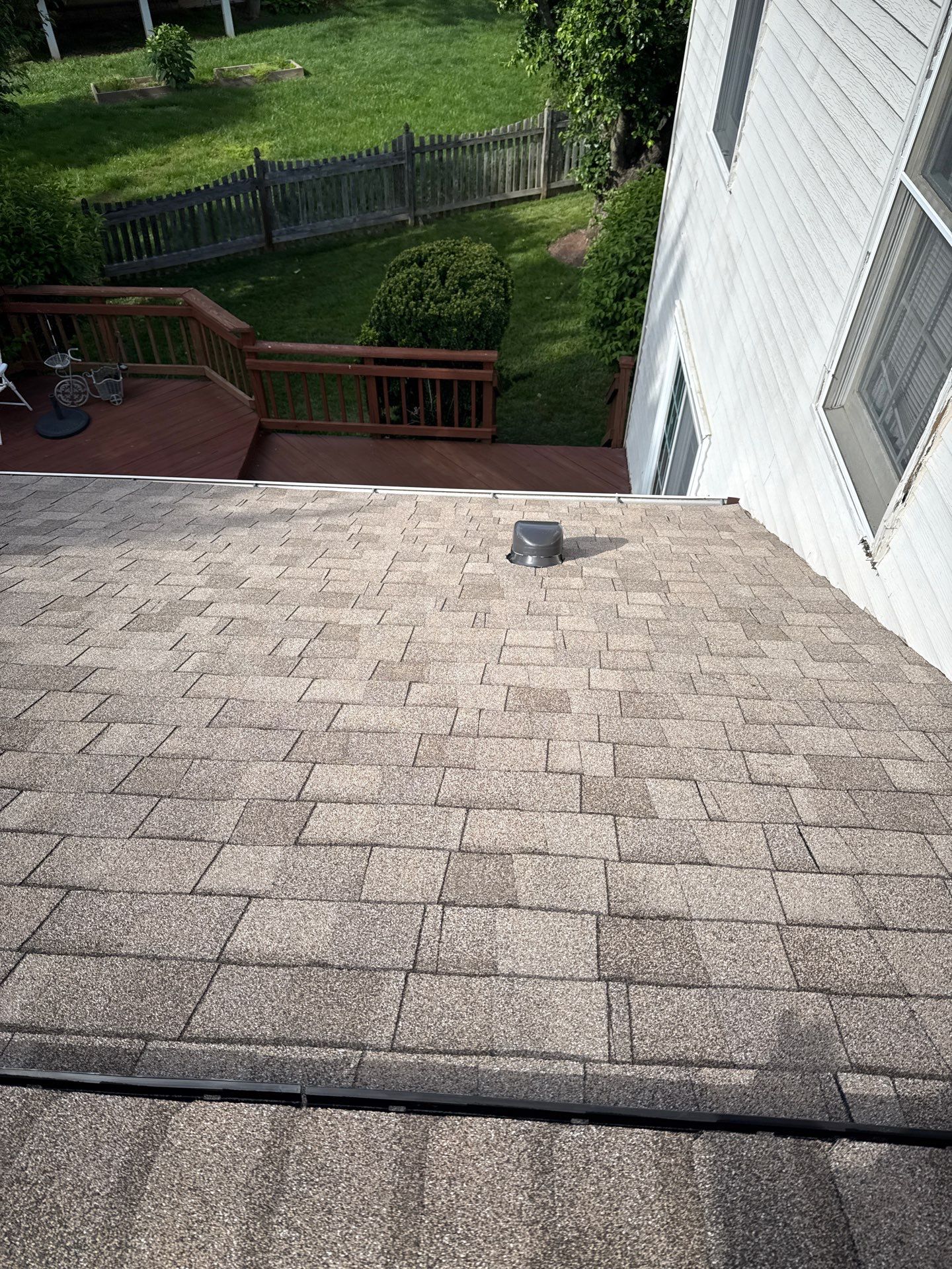 Fairfax: Residential Roof Replacement with CertainTeed Landmark Shingles in Sunrise Cedar by RM Banning, Inc.