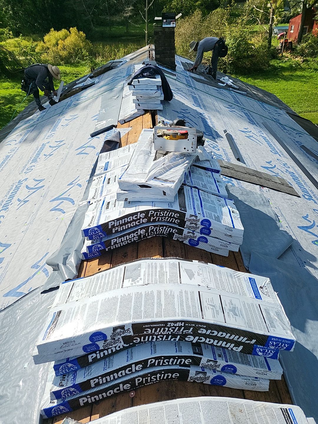 ATLAS PINNACLE: COASTAL GRANITE by Eagle Eye Roofing