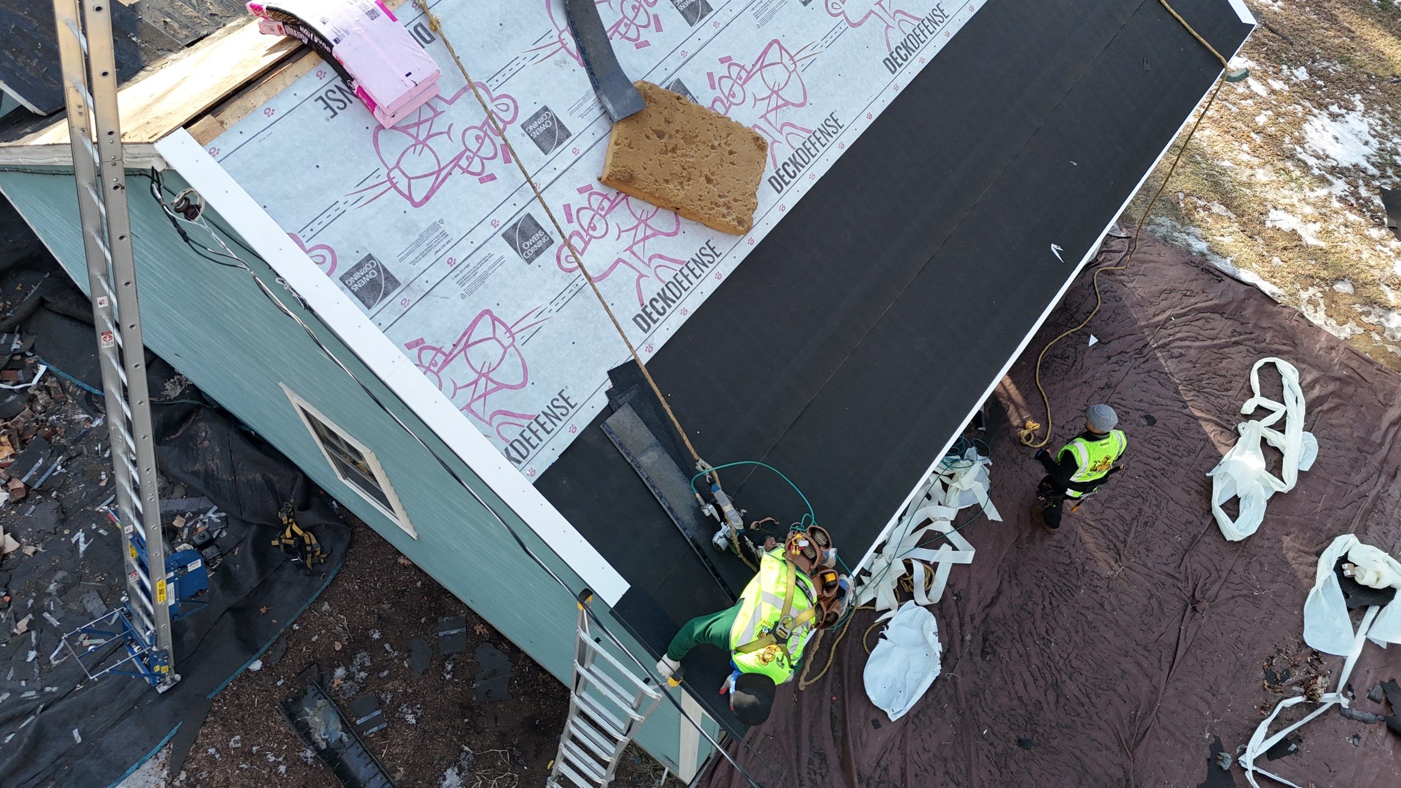 Owens Corning Duration: Williamsburg Gray in Collinsville, Connecticut by Golden Shield Roofing