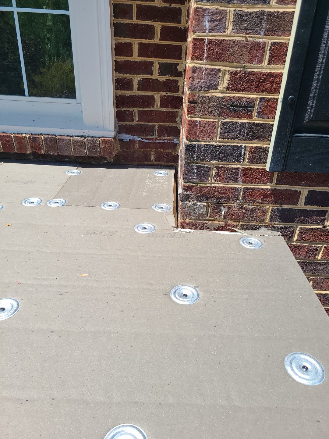 Springfield: CertainTeed Landmark Pro Designer Shingles in Max Def Charcoal Black by RM Banning, Inc.